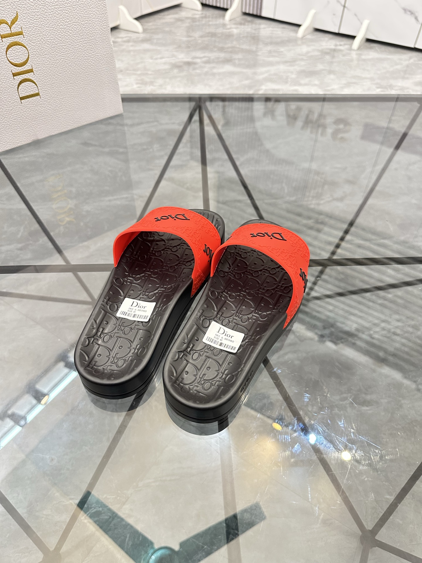 Precio: P90 Marca comercial: Dior* zapatillas talla: 35-47 (se puede personalizar 35.36.46.47) Mater
