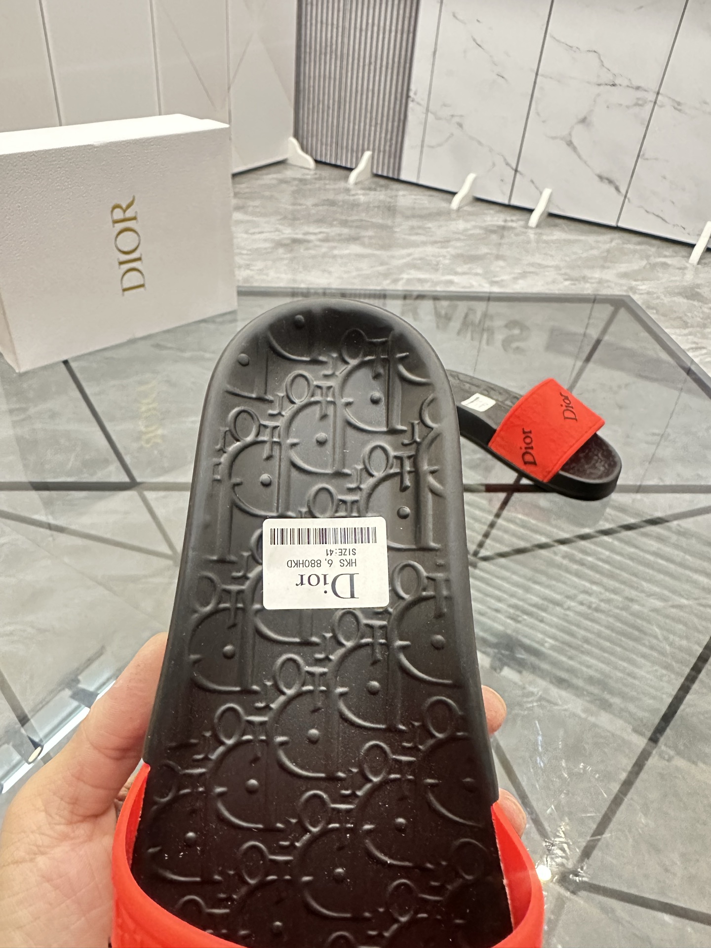 Precio: P90 Marca comercial: Dior* zapatillas talla: 35-47 (se puede personalizar 35.36.46.47) Mater