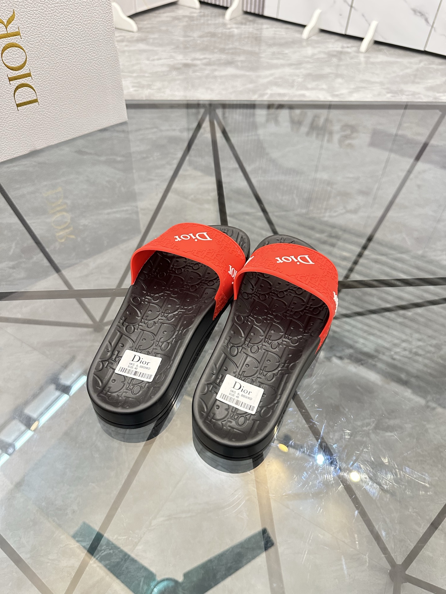 Precio: P90 Marca comercial: Dior* zapatillas talla: 35-47 (se puede personalizar 35.36.46.47) Mater