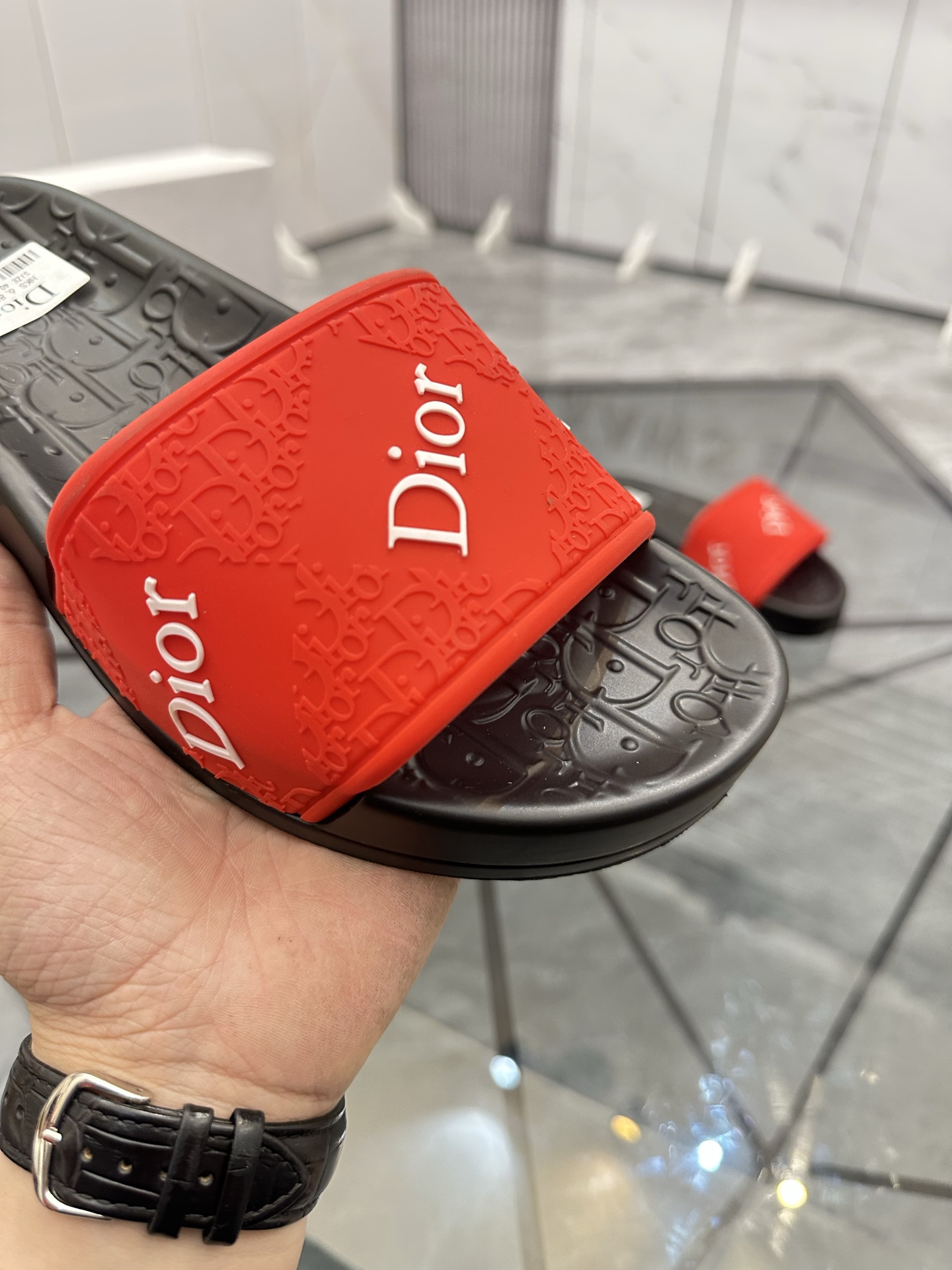 Precio: P90 Marca comercial: Dior* zapatillas talla: 35-47 (se puede personalizar 35.36.46.47) Mater