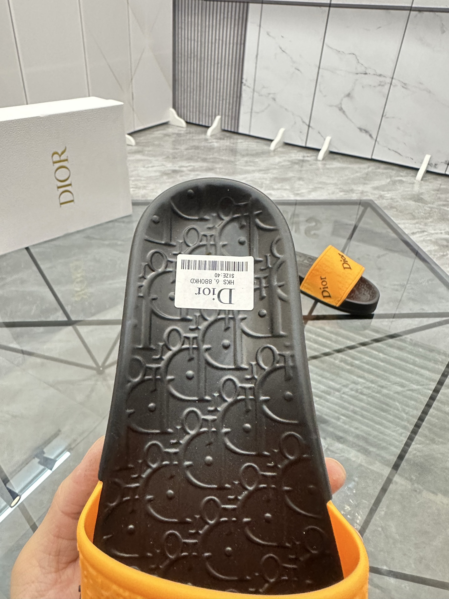 Precio: P90 Marca comercial: Dior* zapatillas talla: 35-47 (se puede personalizar 35.36.46.47) Mater
