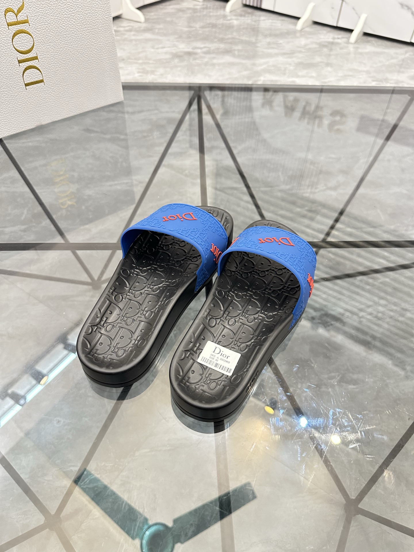 Precio: P90 Marca comercial: Dior* zapatillas talla: 35-47 (se puede personalizar 35.36.46.47) Mater