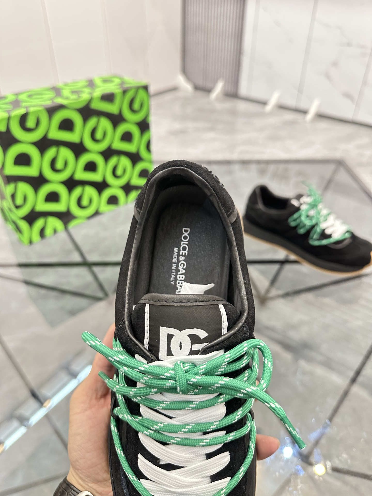 Precio de venta: P210 Marca del producto: DG Dolce & Gabbana Low-top Casual Shoes Talla: 38-44 (se p