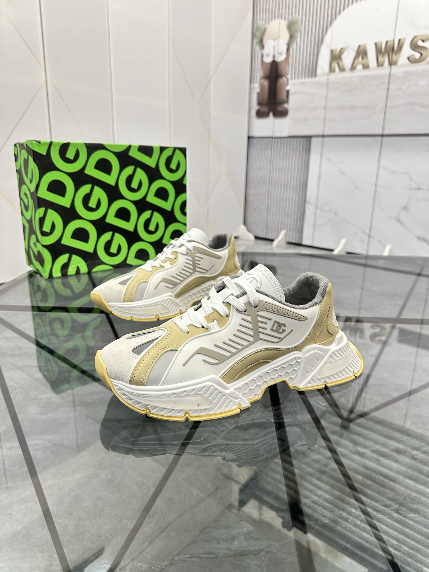 Precio de venta: P250 Marca comercial: DG 