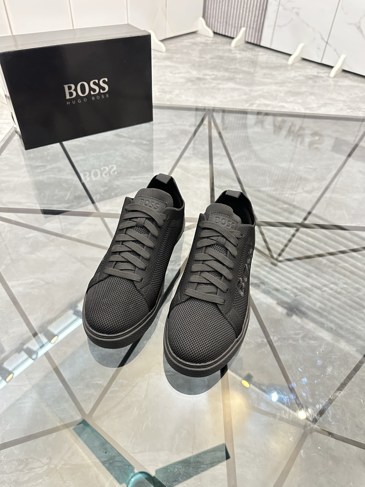 BOSS Casual Low-Top Sneakers for Men - Breathable Knit, Original Design 3 i1740370404205 4201 0 1