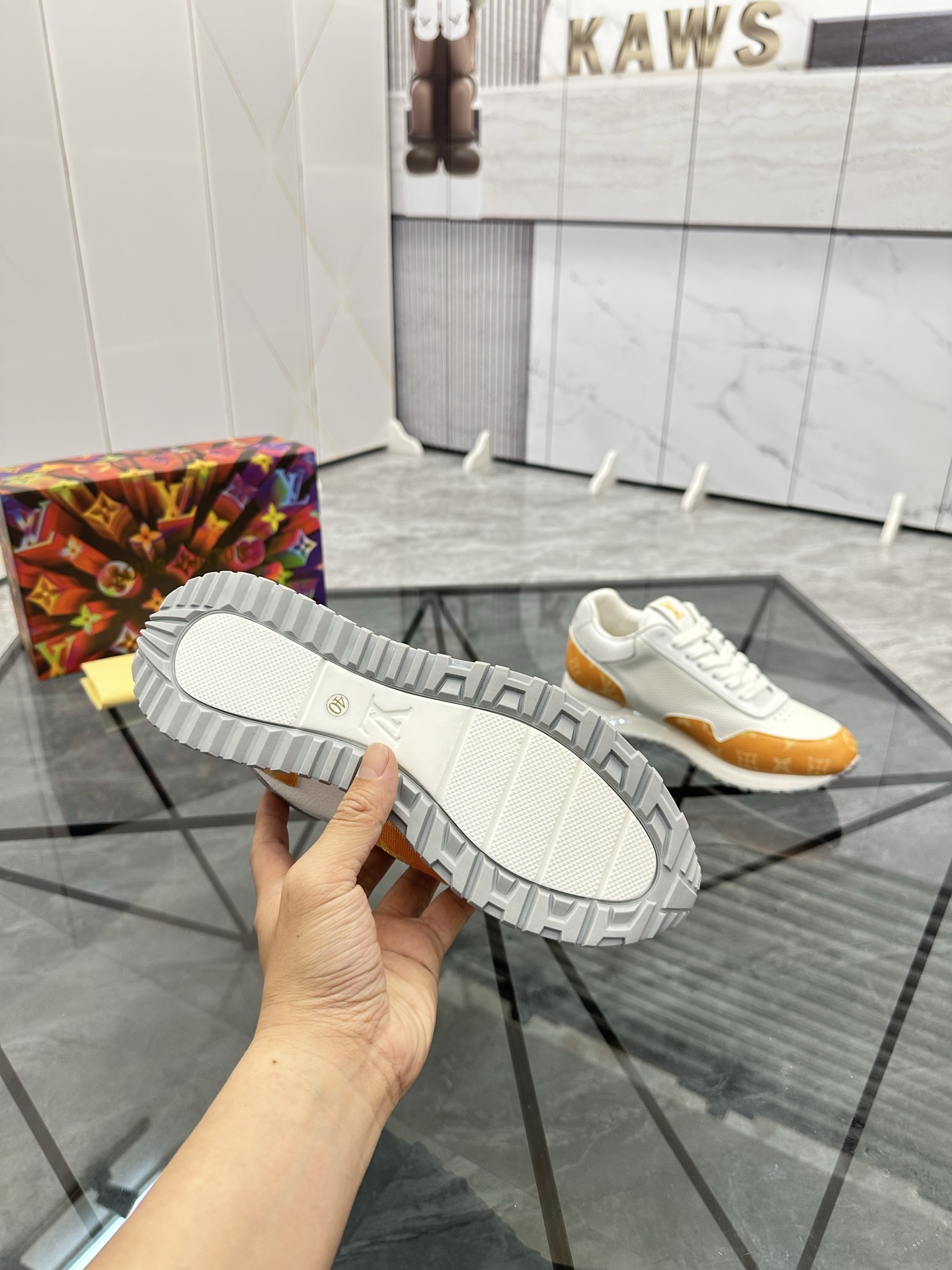 Louis Vuitton Low-Top White Leather Casual Sneakers | Size 38-44 10 i1740370982337 8002 0 8