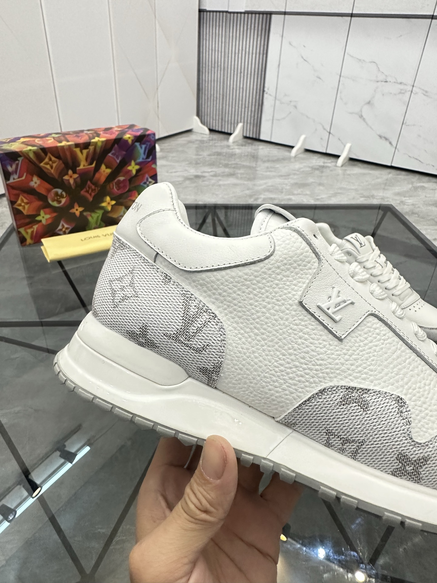 Louis Vuitton Low-Top Sneakers in White Leather and Monogram Canvas 6 i1740371003879 3969 0 5