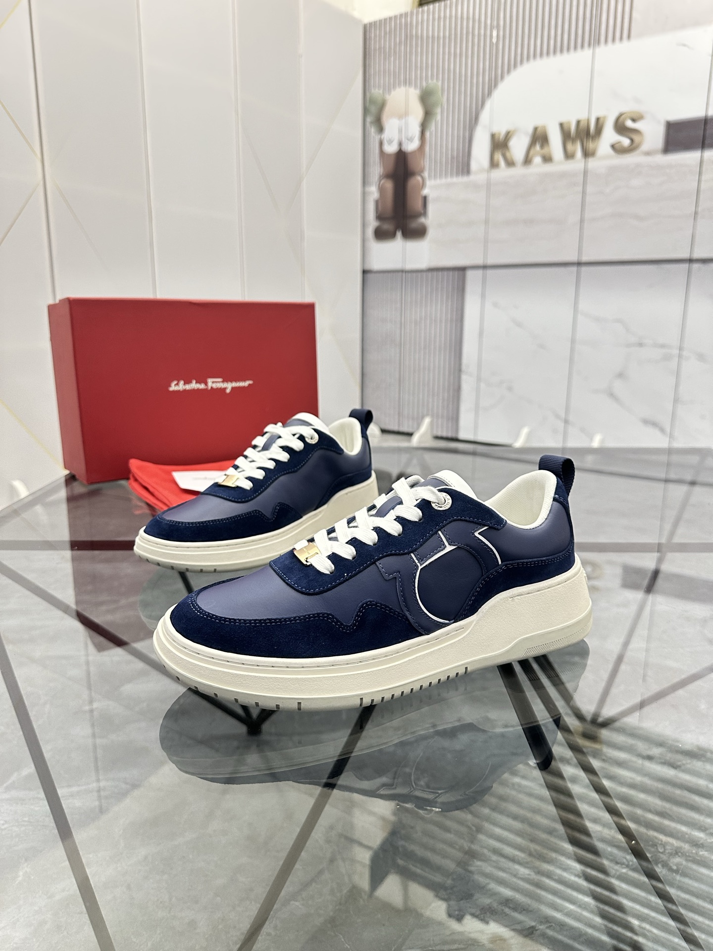 NO:272149,Price: Guangzhou top quality product trademark Ferragam*