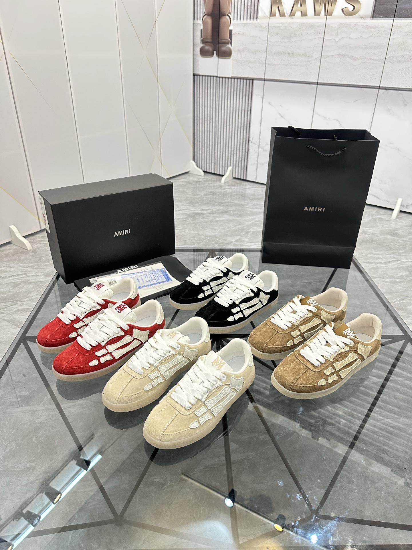 Precio de venta: P270 Guangzhou Top Quality [Marca: AMIRI* "Emil*] Low-top Casual Shoes Talla: 39-44