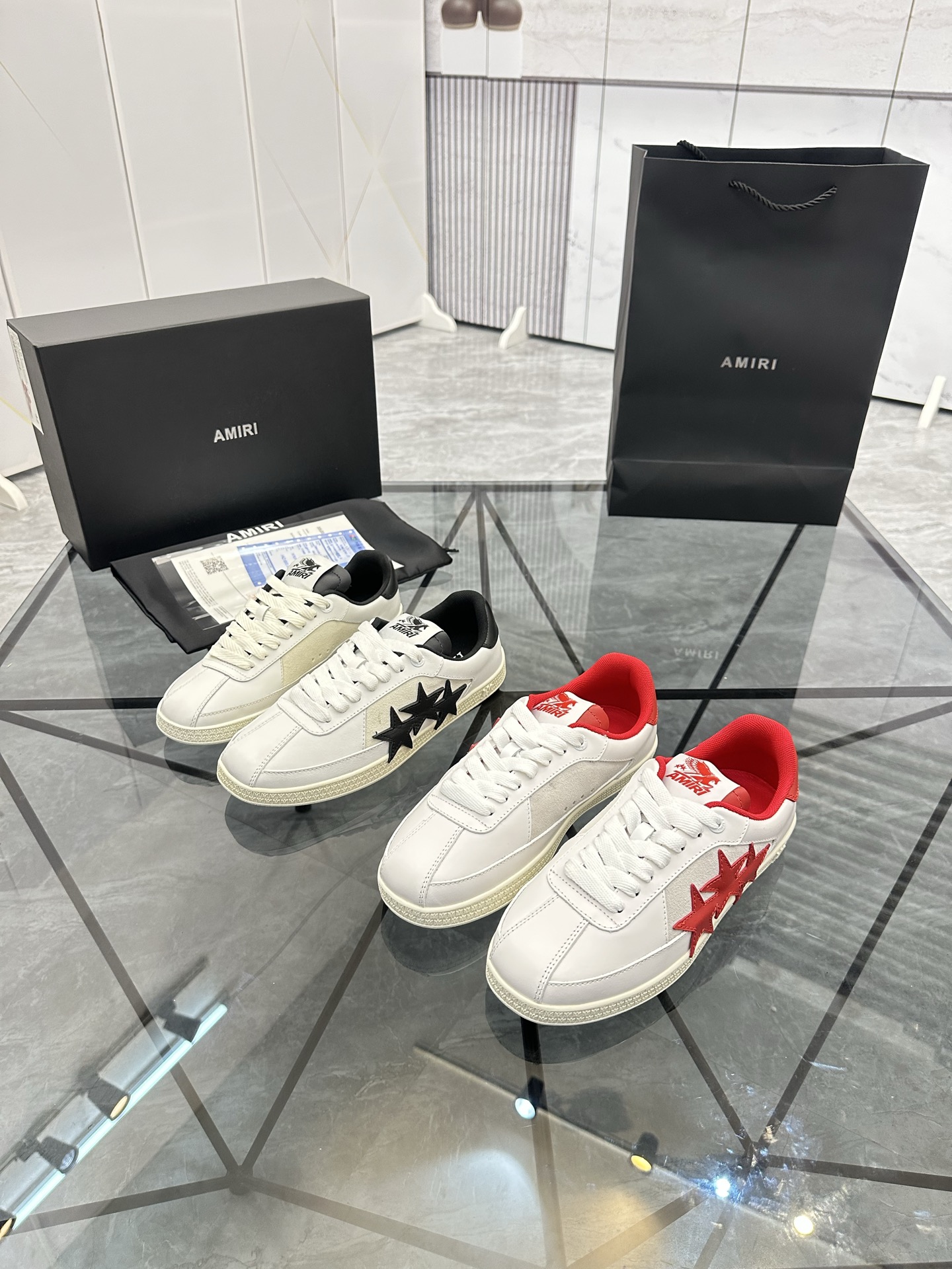 Precio de venta: P250 Guangzhou Top Quality [Marca: AMIRI* "Emil*] Low Top Casual Shoes Talla: 39-44