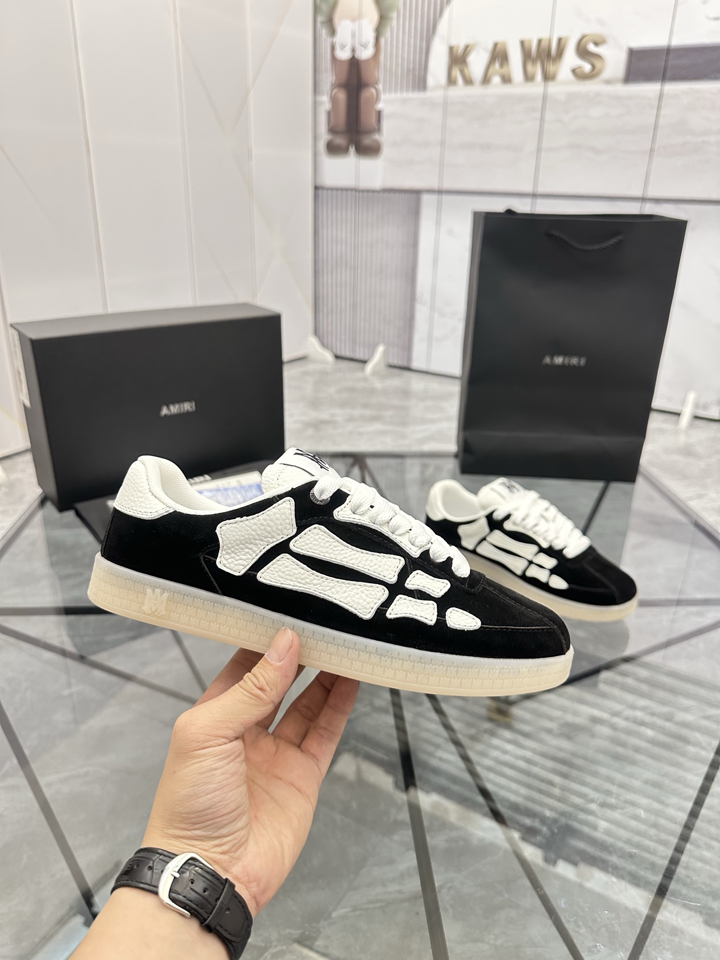 Precio de venta: P270 Guangzhou Top Quality [Marca: AMIRI* "Emil*] Low-top Casual Shoes Talla: 39-44