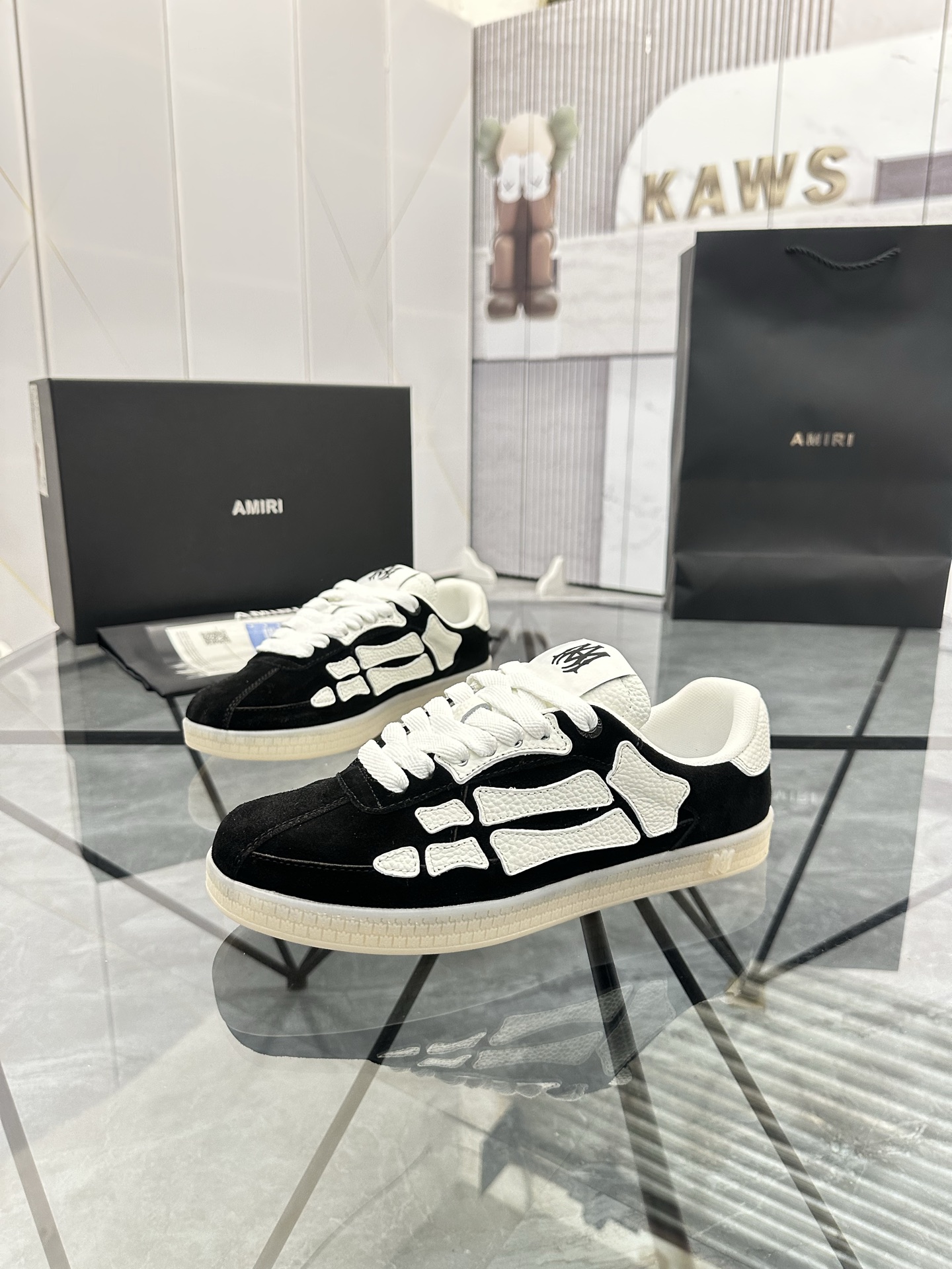 Precio de venta: P270 Guangzhou Top Quality [Marca: AMIRI* "Emil*] Low-top Casual Shoes Talla: 39-44