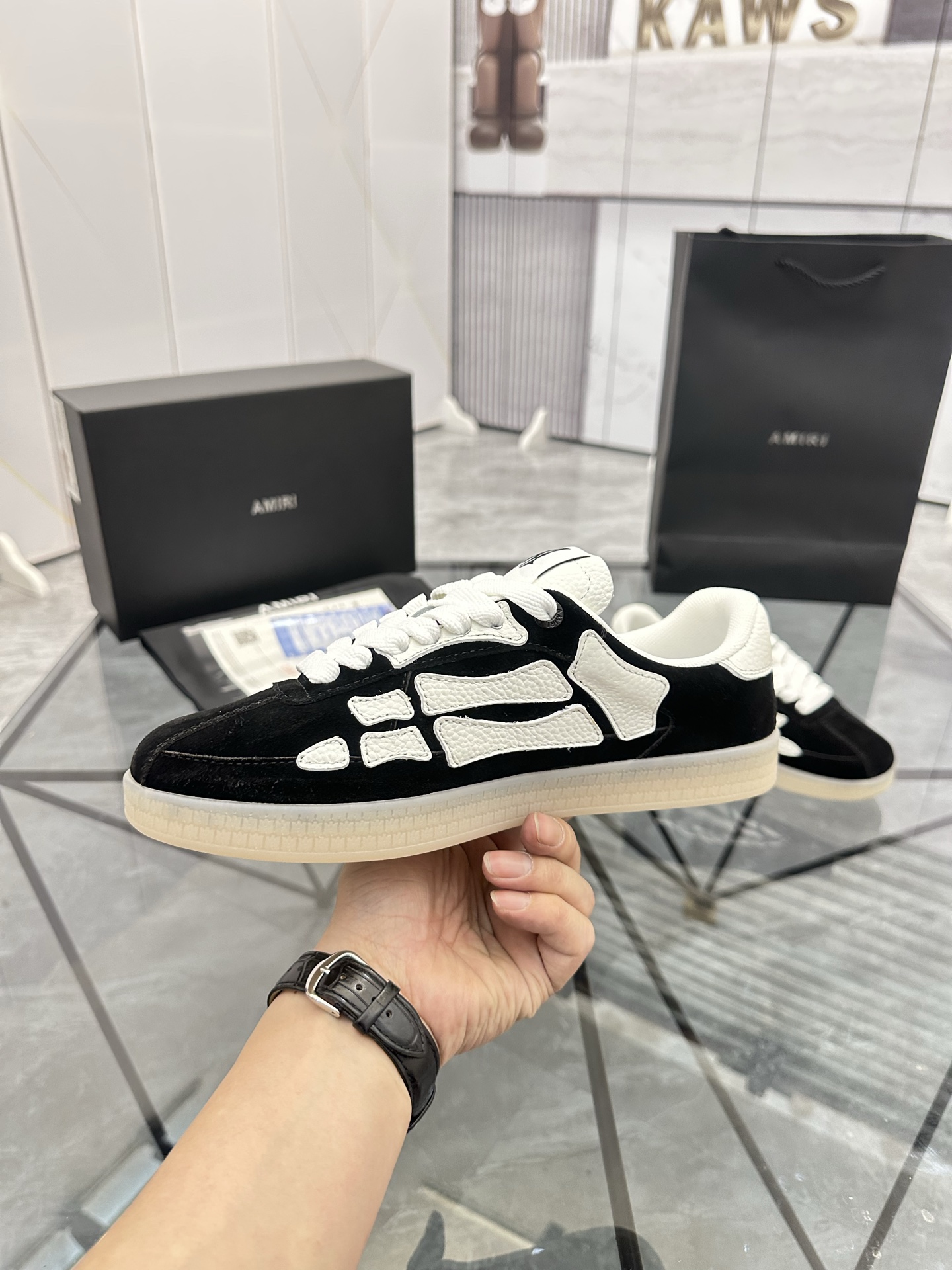 Precio de venta: P270 Guangzhou Top Quality [Marca: AMIRI* "Emil*] Low-top Casual Shoes Talla: 39-44