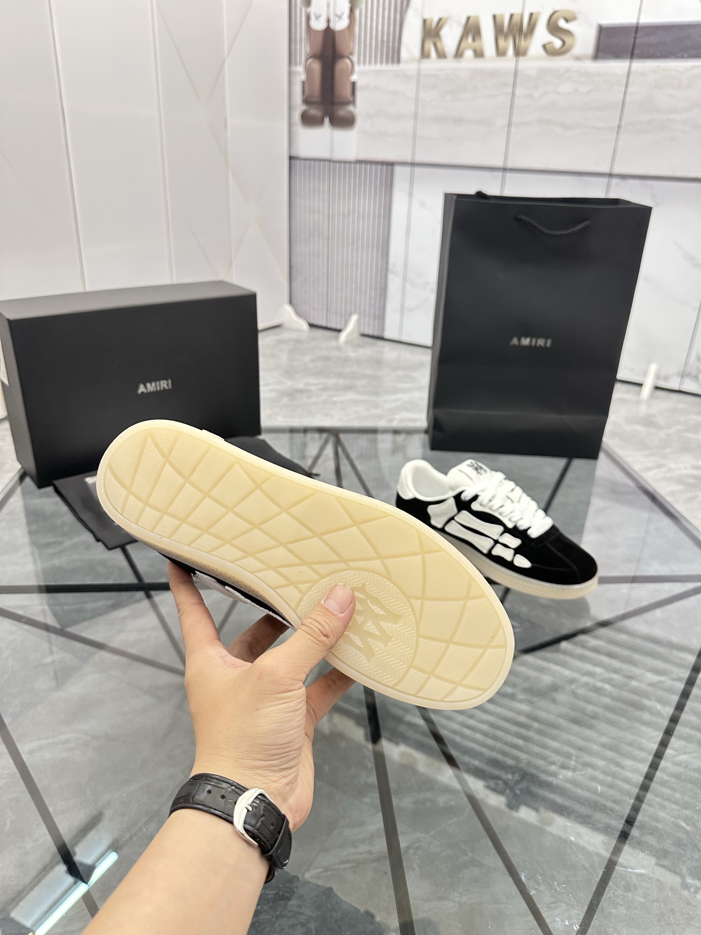 Precio de venta: P270 Guangzhou Top Quality [Marca: AMIRI* "Emil*] Low-top Casual Shoes Talla: 39-44