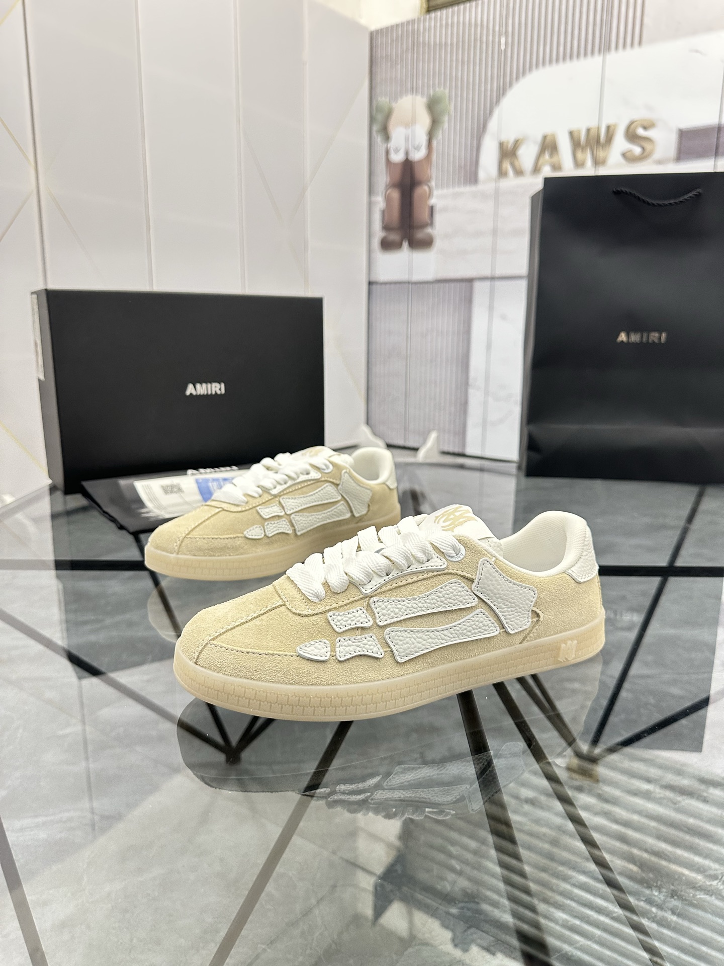 Precio de venta: P270 Guangzhou Top Quality [Marca: AMIRI* "Emil*] Low-top Casual Shoes Talla: 39-44