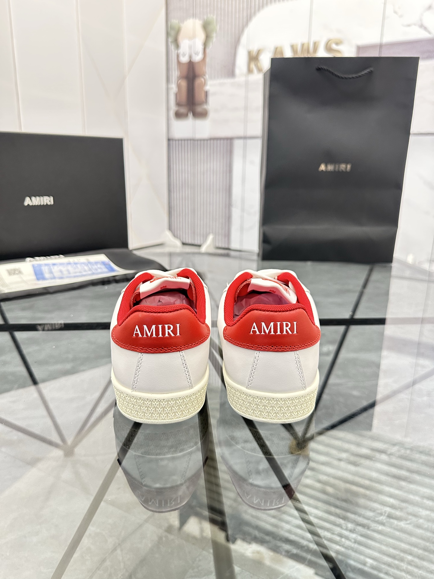 Precio de venta: P250 Guangzhou Top Quality [Marca: AMIRI* "Emil*] Low Top Casual Shoes Talla: 39-44