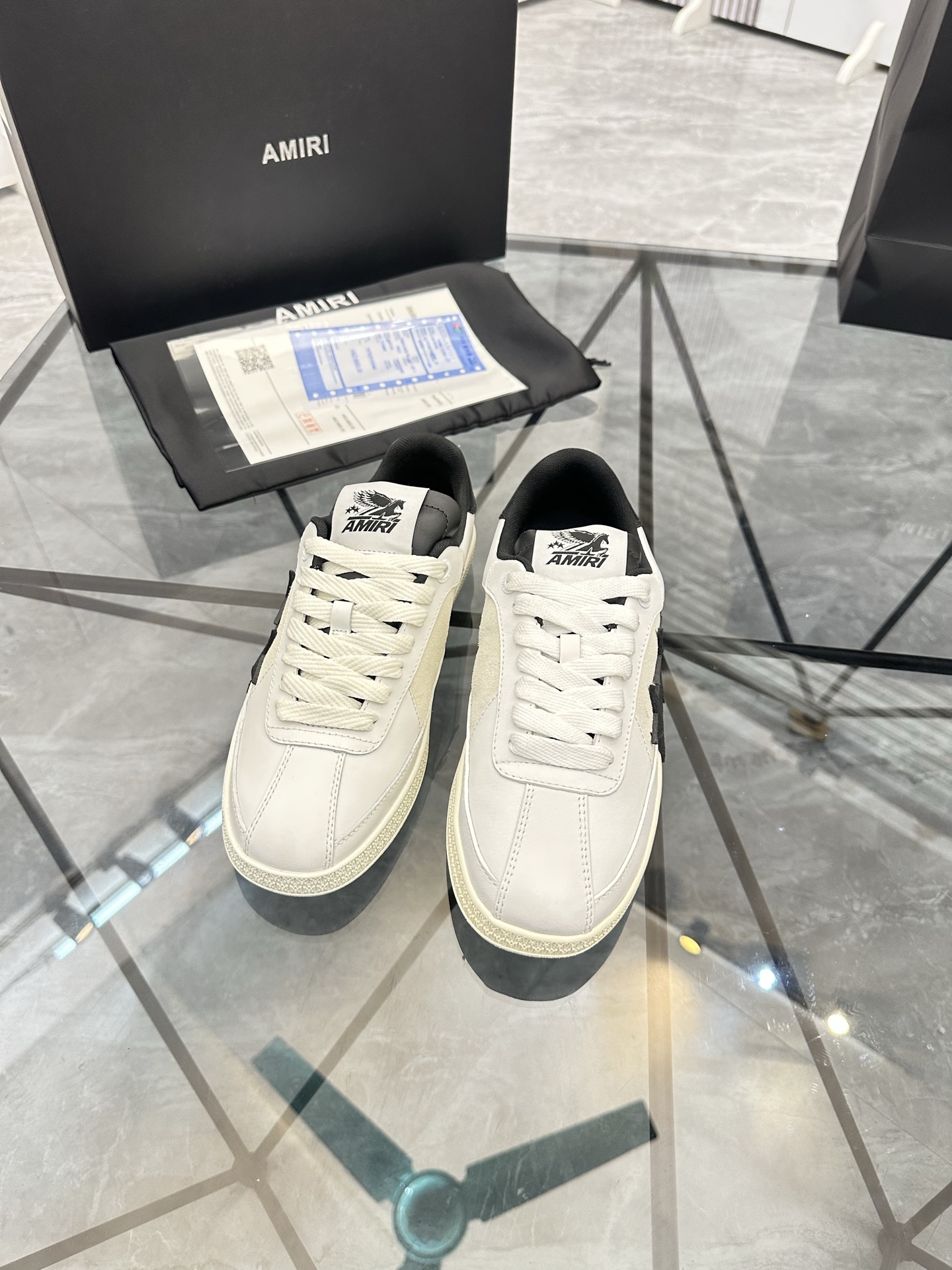 Precio de venta: P250 Guangzhou Top Quality [Marca: AMIRI* "Emil*] Low Top Casual Shoes Talla: 39-44