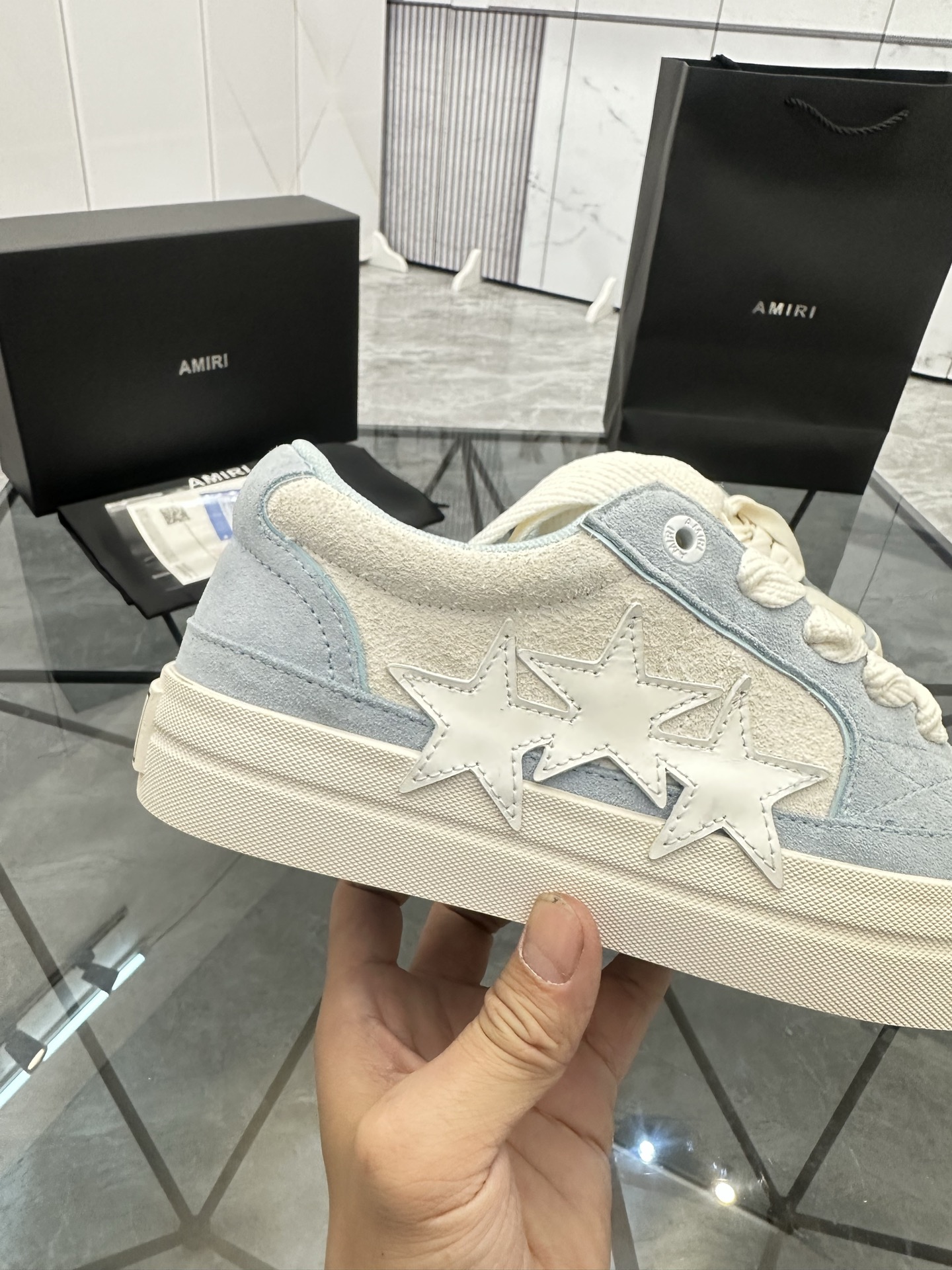 Precio de venta: P270 Guangzhou Top Quality [Marca: AMIRI* "Emil*] Low-top Casual Shoes Talla: 39-44