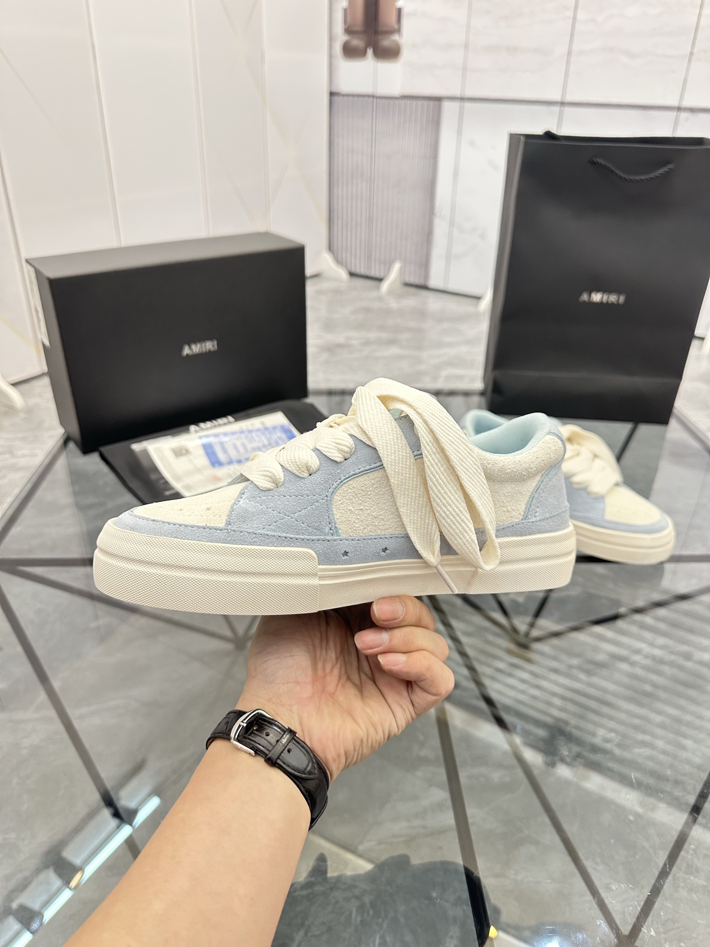 Precio de venta: P270 Guangzhou Top Quality [Marca: AMIRI* "Emil*] Low-top Casual Shoes Talla: 39-44