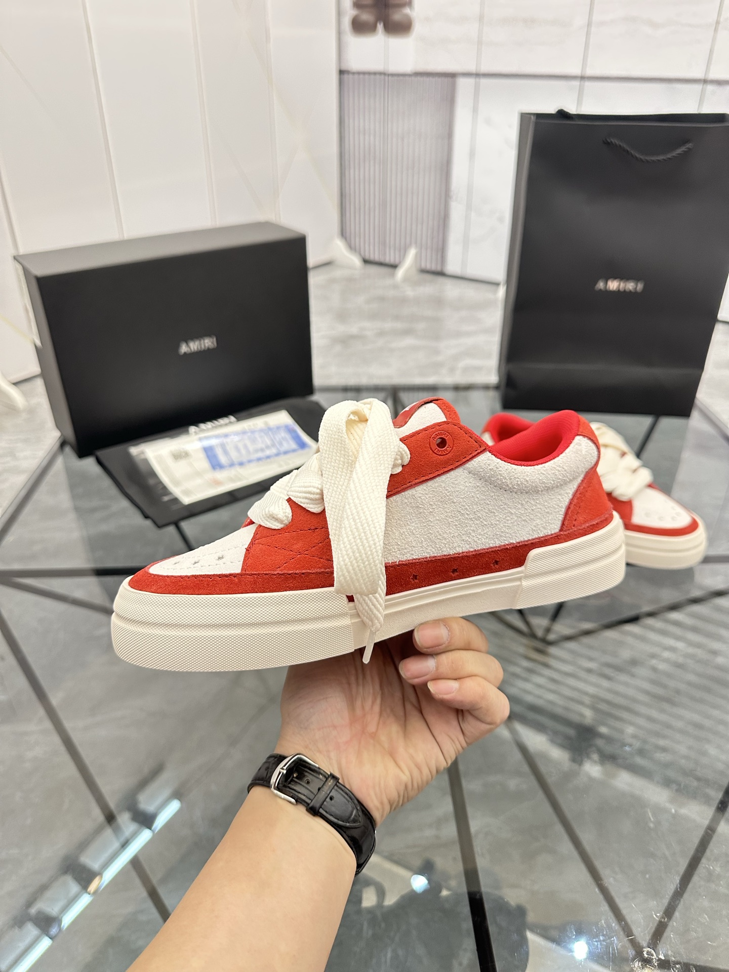 Precio de venta: P270 Guangzhou Top Quality [Marca: AMIRI* "Emil*] Low-top Casual Shoes Talla: 39-44