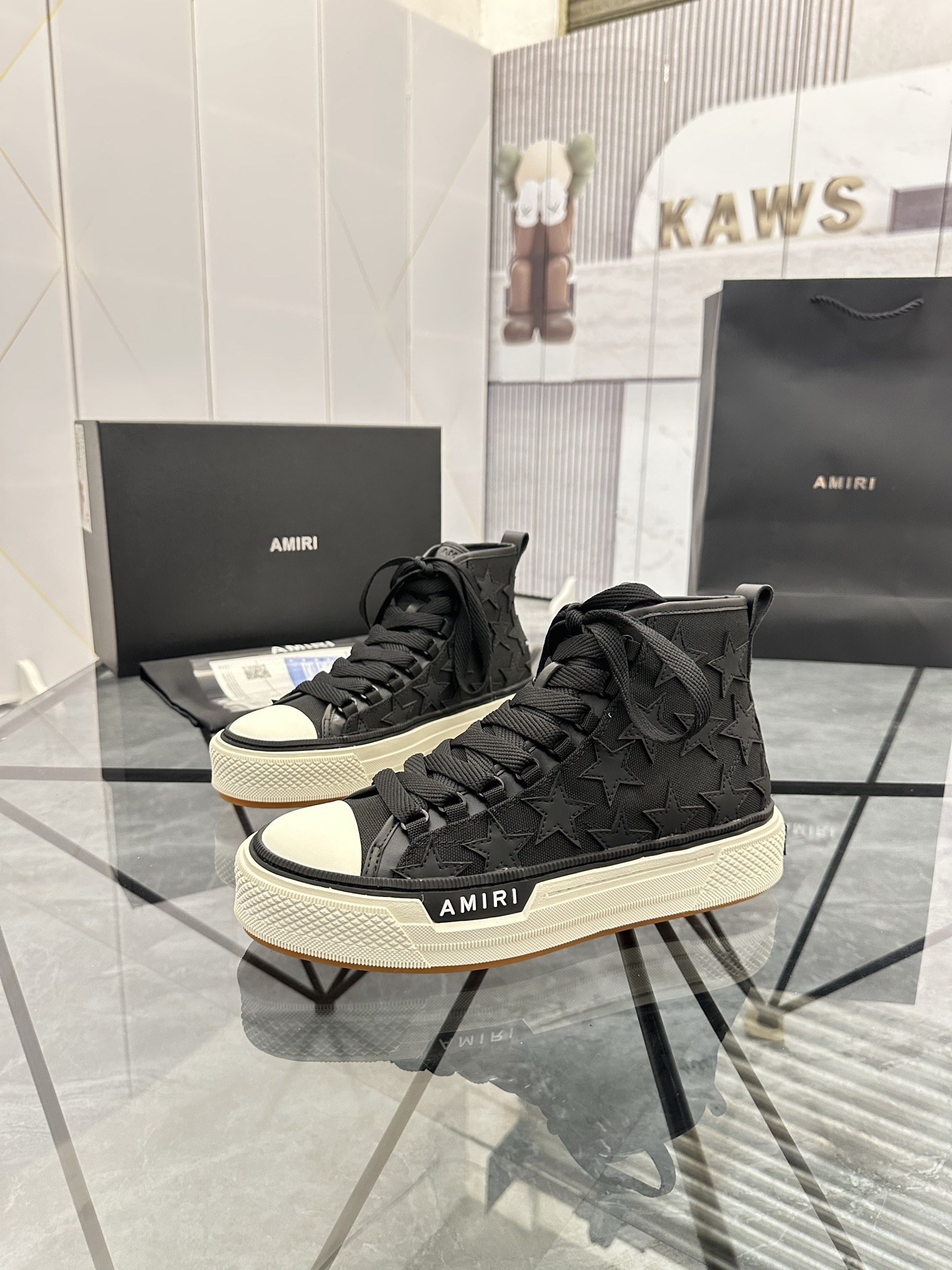Precio de venta: P290 Guangzhou Top Quality [Marca: AMIRI* "Emil*] High-top Casual Shoes Talla: 39-4