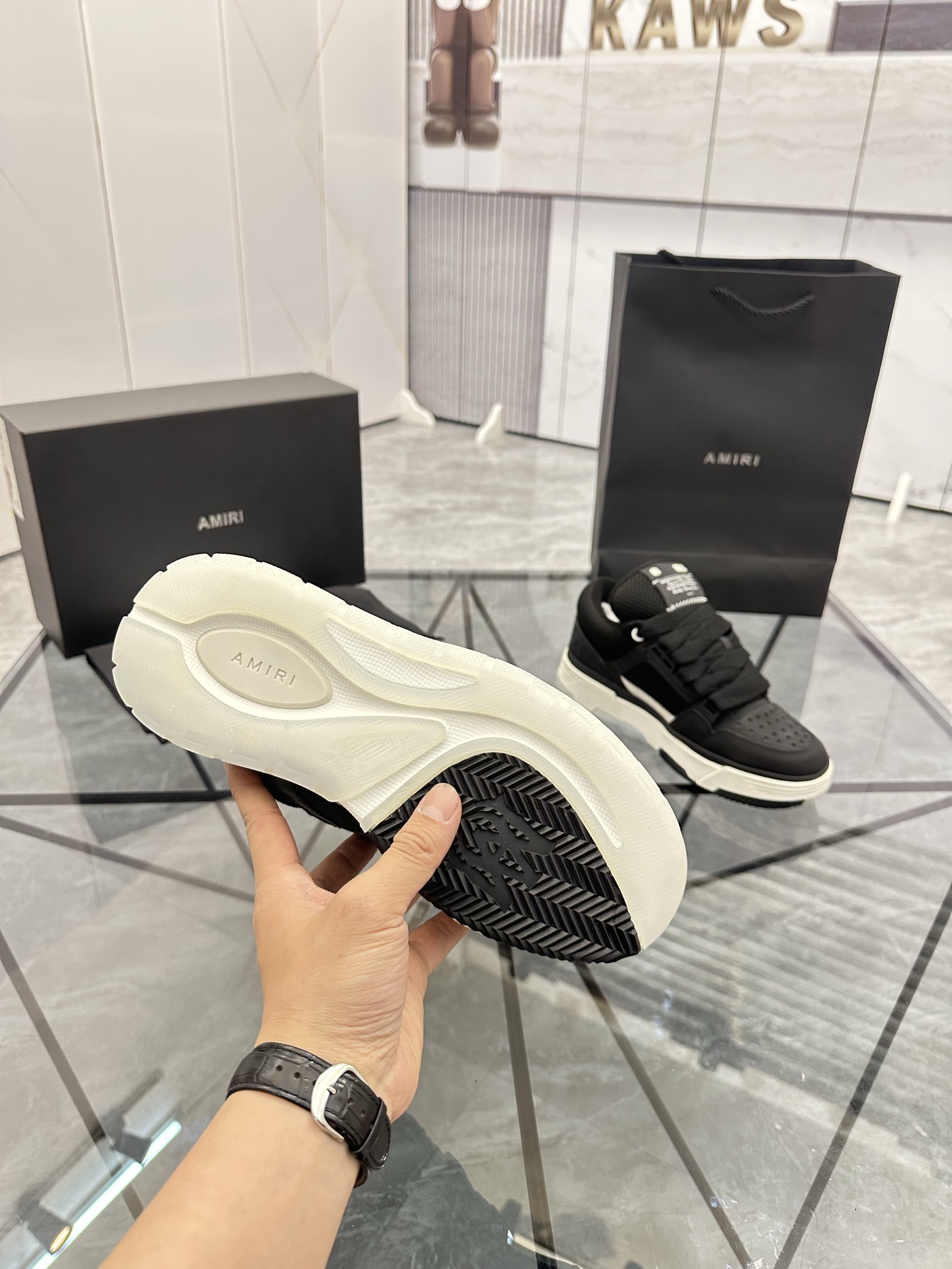 Precio de venta: P330 Guangzhou Top Quality [Marca: AMIRI* "Emile*"] Low-top Casual Shoes Talla: 39-