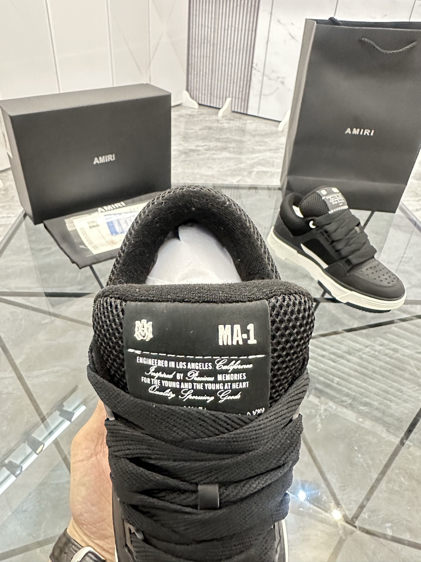 Precio de venta: P330 Guangzhou Top Quality [Marca: AMIRI* "Emile*"] Low-top Casual Shoes Talla: 39-