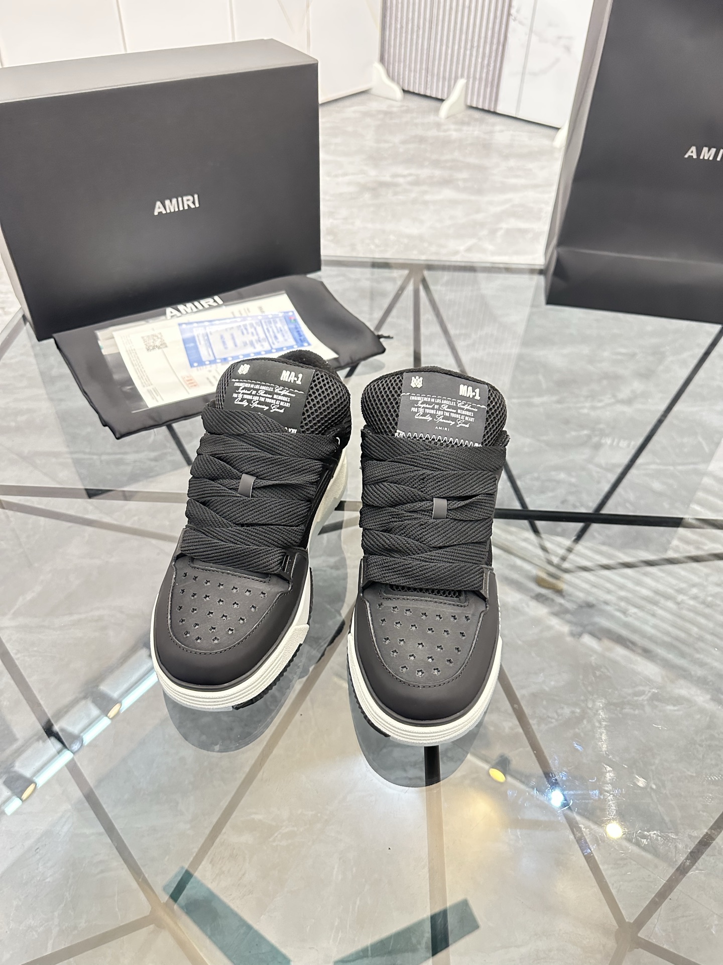 Precio de venta: P330 Guangzhou Top Quality [Marca: AMIRI* "Emile*"] Low-top Casual Shoes Talla: 39-