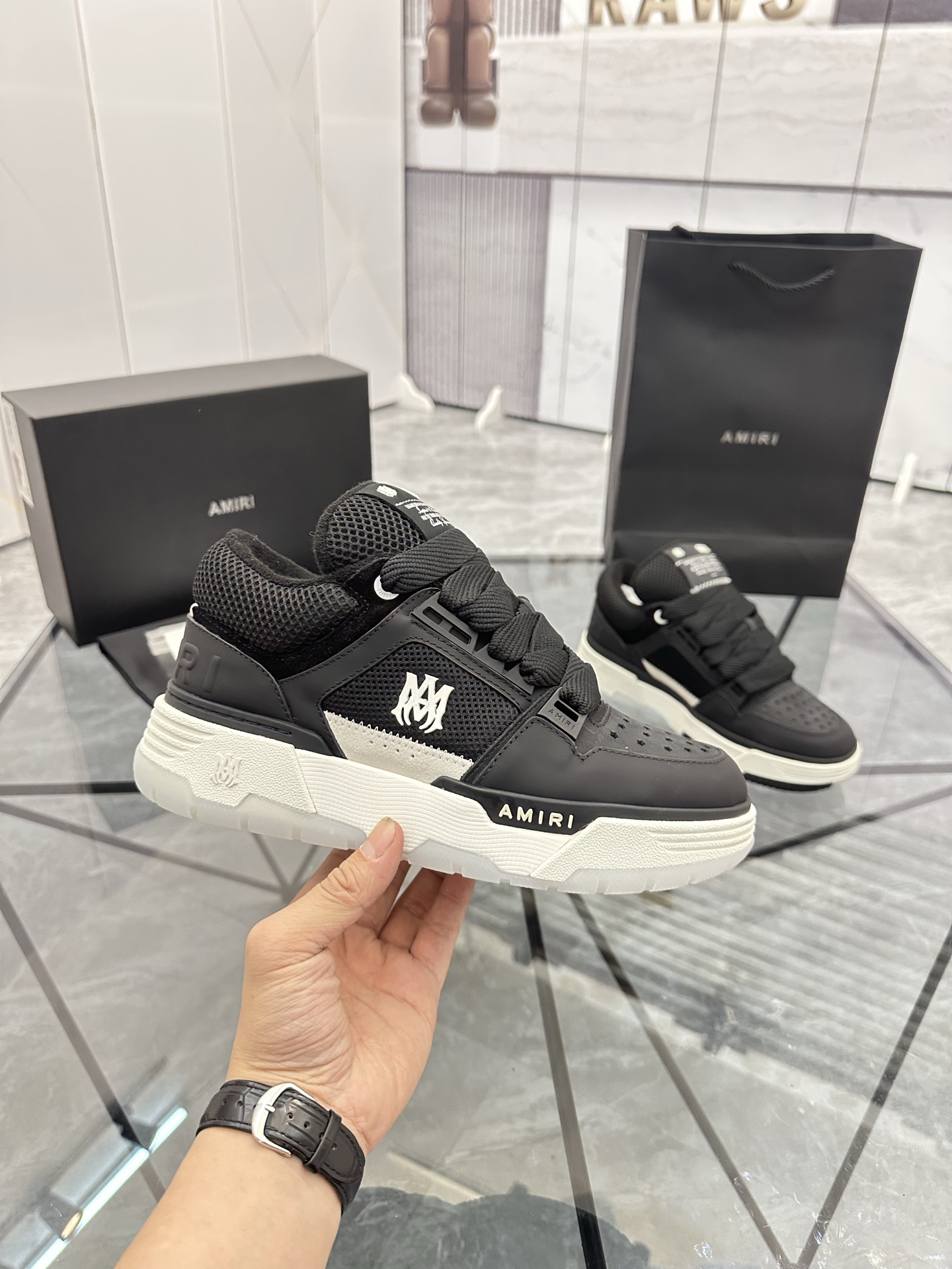 Precio de venta: P330 Guangzhou Top Quality [Marca: AMIRI* "Emile*"] Low-top Casual Shoes Talla: 39-