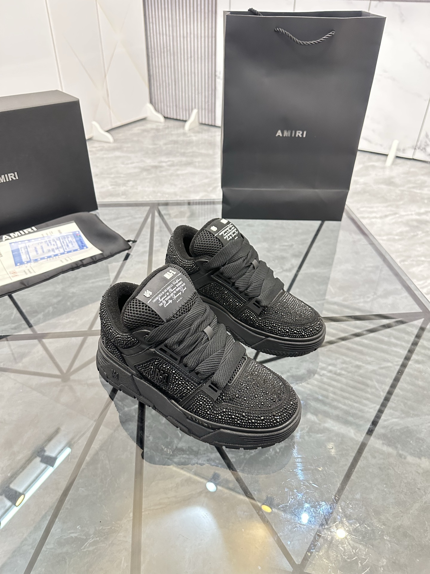 Precio de venta: P350 Guangzhou Top Quality [Marca: AMIRI* "Emil*"] Low-top Casual Shoes Talla: 39-4