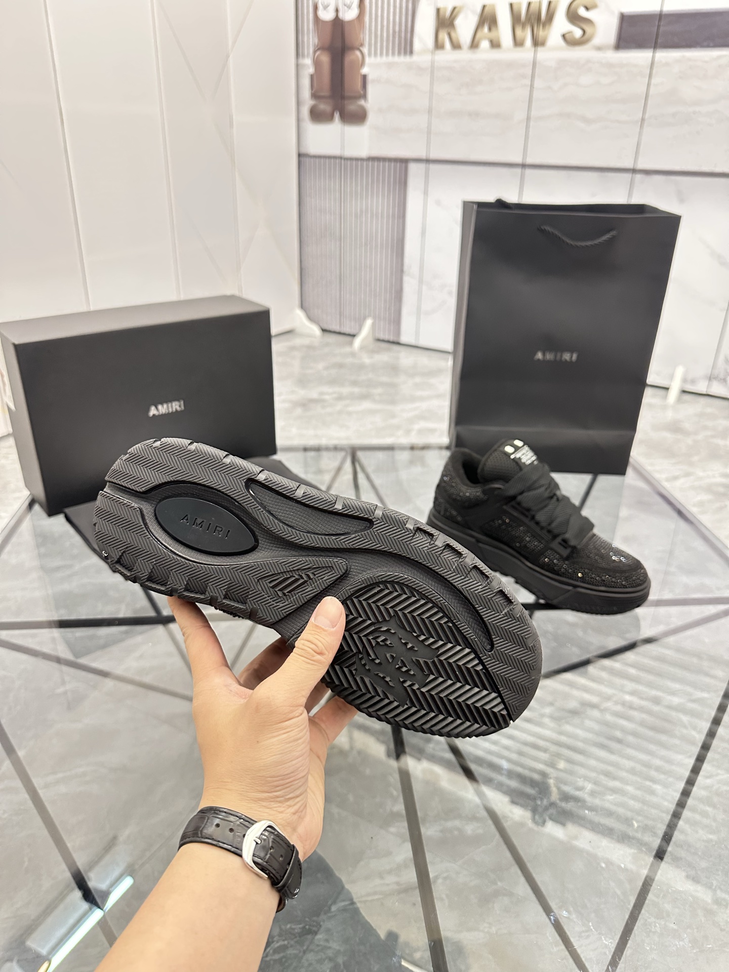 Precio de venta: P350 Guangzhou Top Quality [Marca: AMIRI* "Emil*"] Low-top Casual Shoes Talla: 39-4