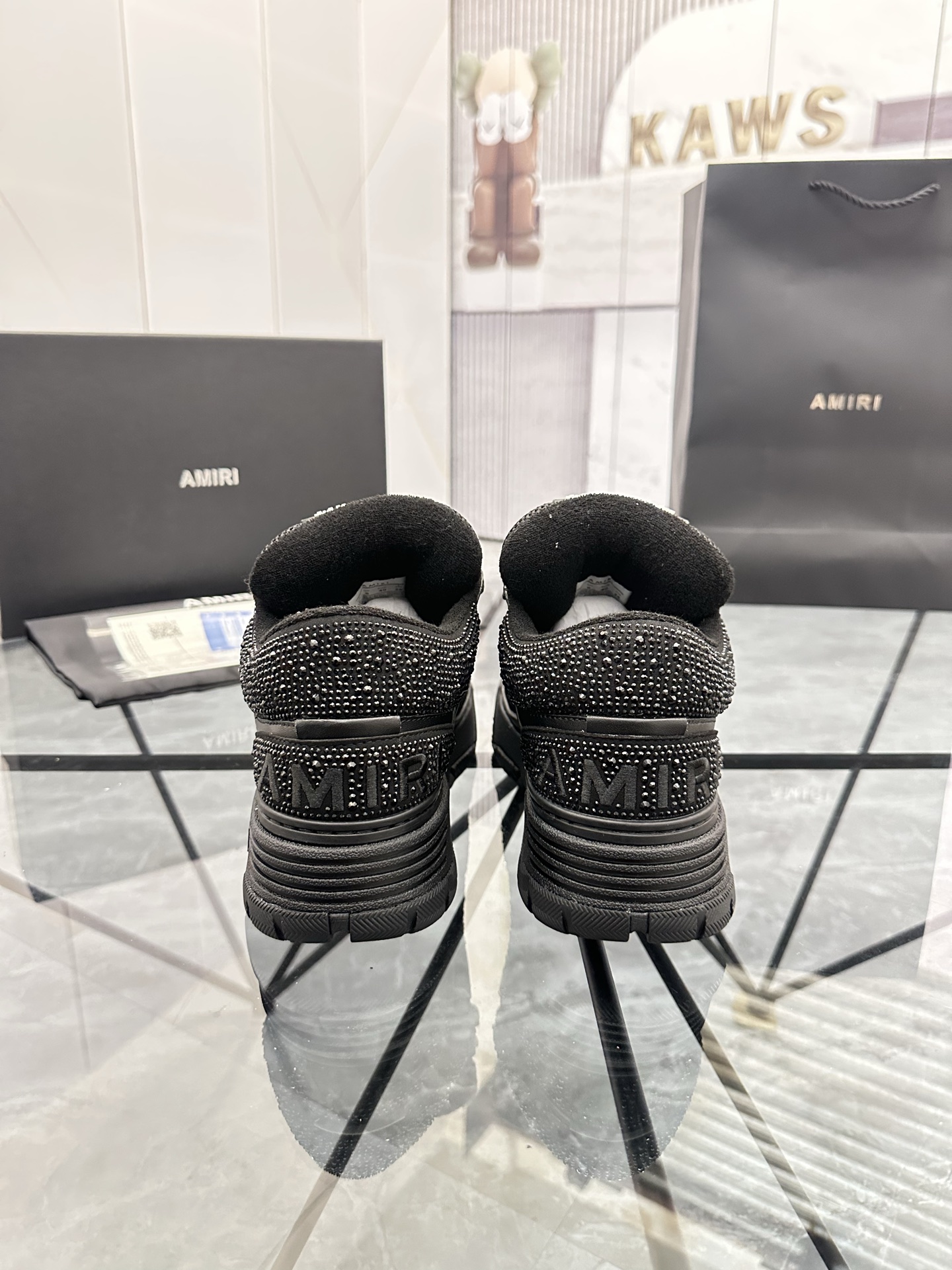 Precio de venta: P350 Guangzhou Top Quality [Marca: AMIRI* "Emil*"] Low-top Casual Shoes Talla: 39-4