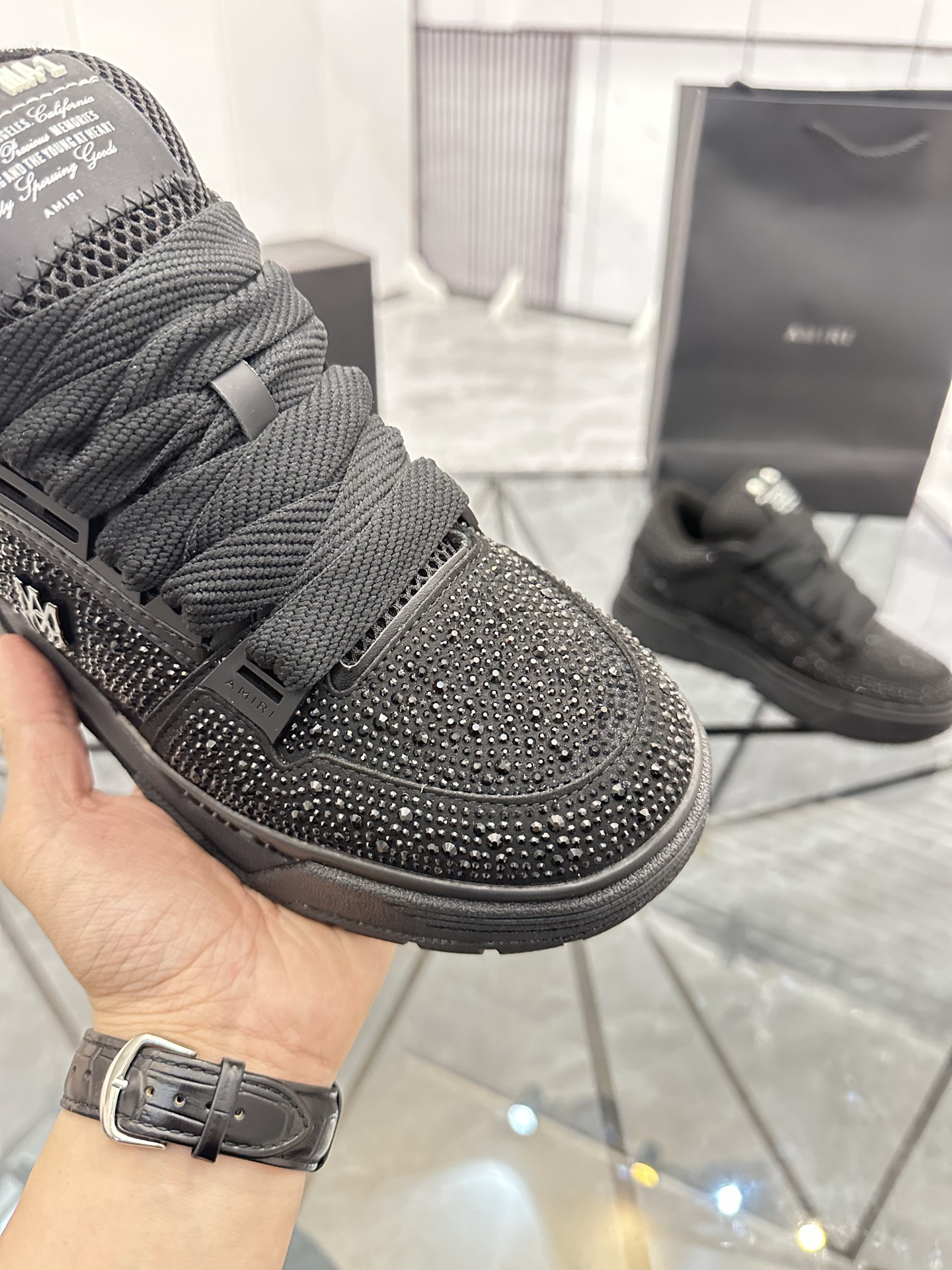 Precio de venta: P350 Guangzhou Top Quality [Marca: AMIRI* "Emil*"] Low-top Casual Shoes Talla: 39-4