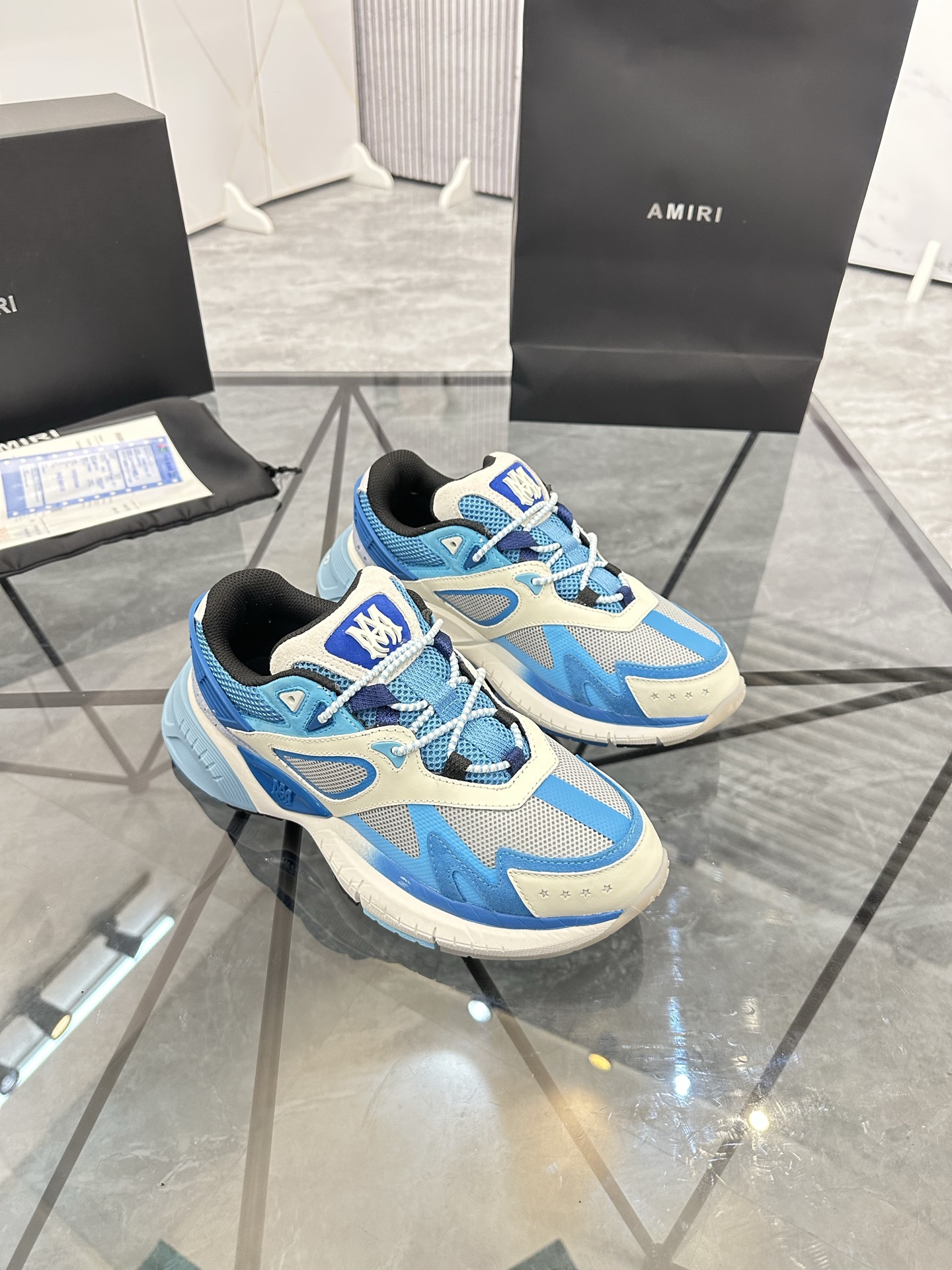 Precio de venta: P330 Guangzhou Top Quality [Marca: AMIRI* "Emile*"] Low-top Casual Shoes Talla: 39-