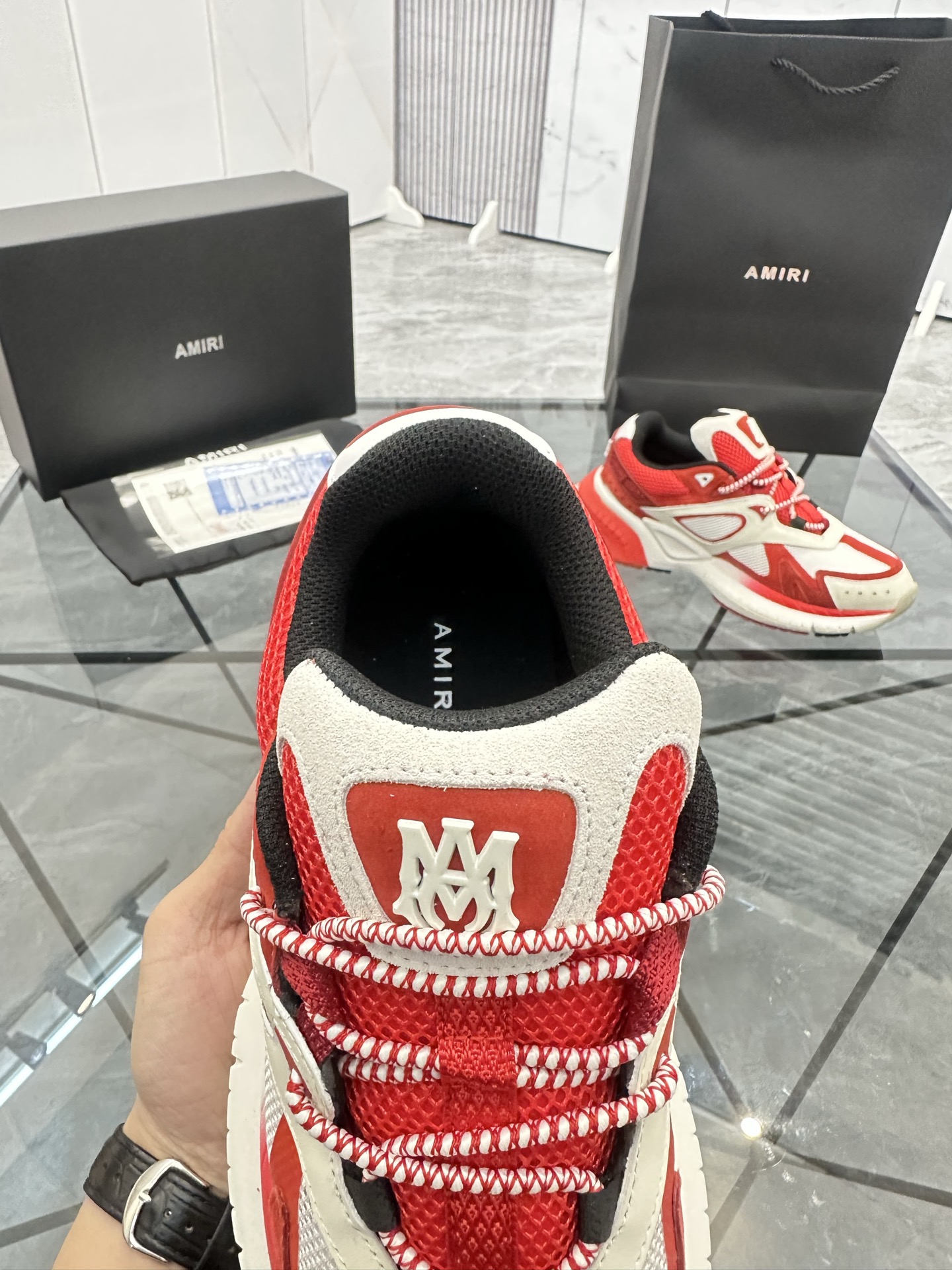 Precio de venta: P330 Guangzhou Top Quality [Marca: AMIRI* "Emile*"] Low-top Casual Shoes Talla: 39-