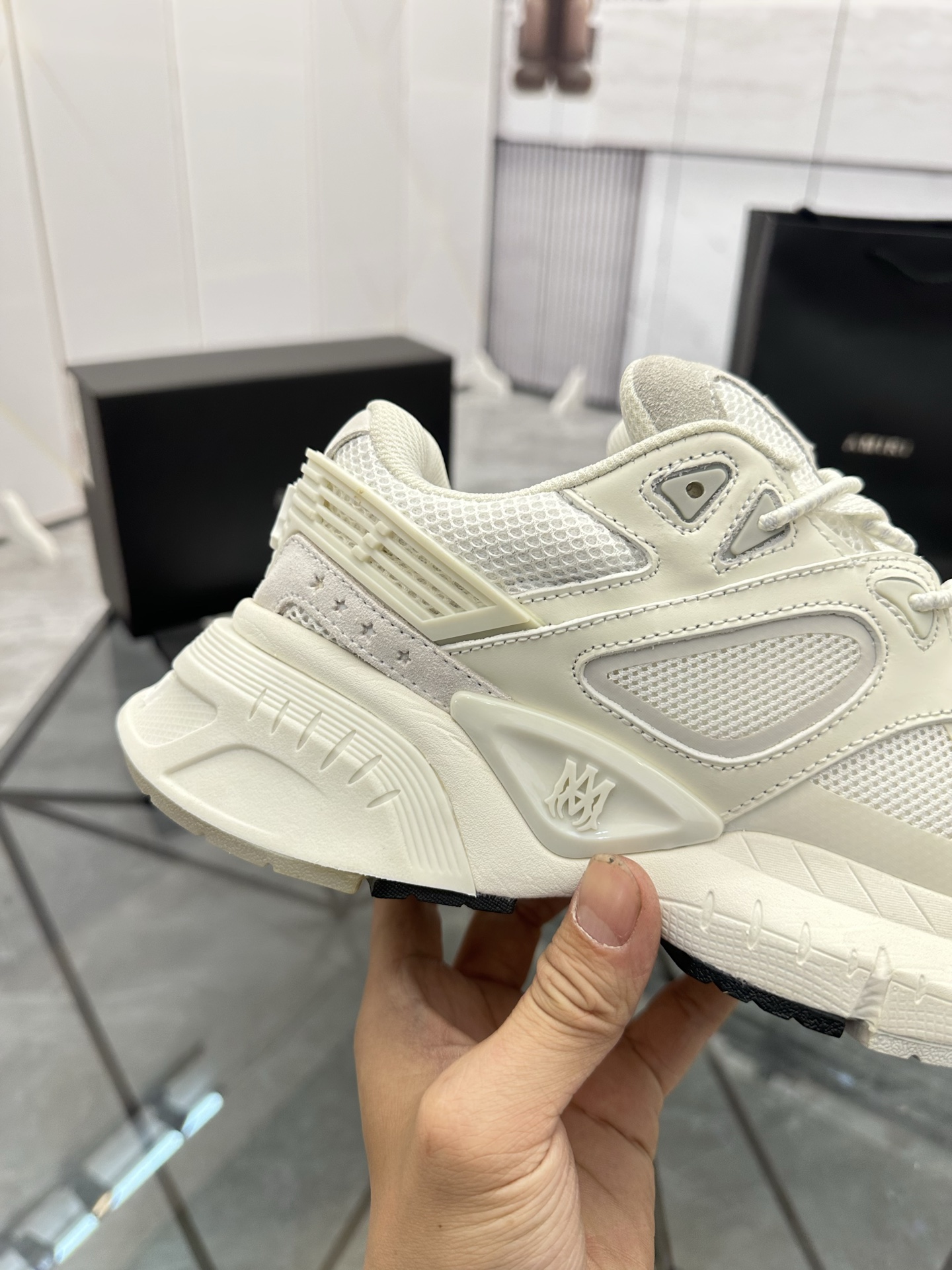 Precio de venta: P330 Guangzhou Top Quality [Marca: AMIRI* "Emile*"] Low-top Casual Shoes Talla: 39-