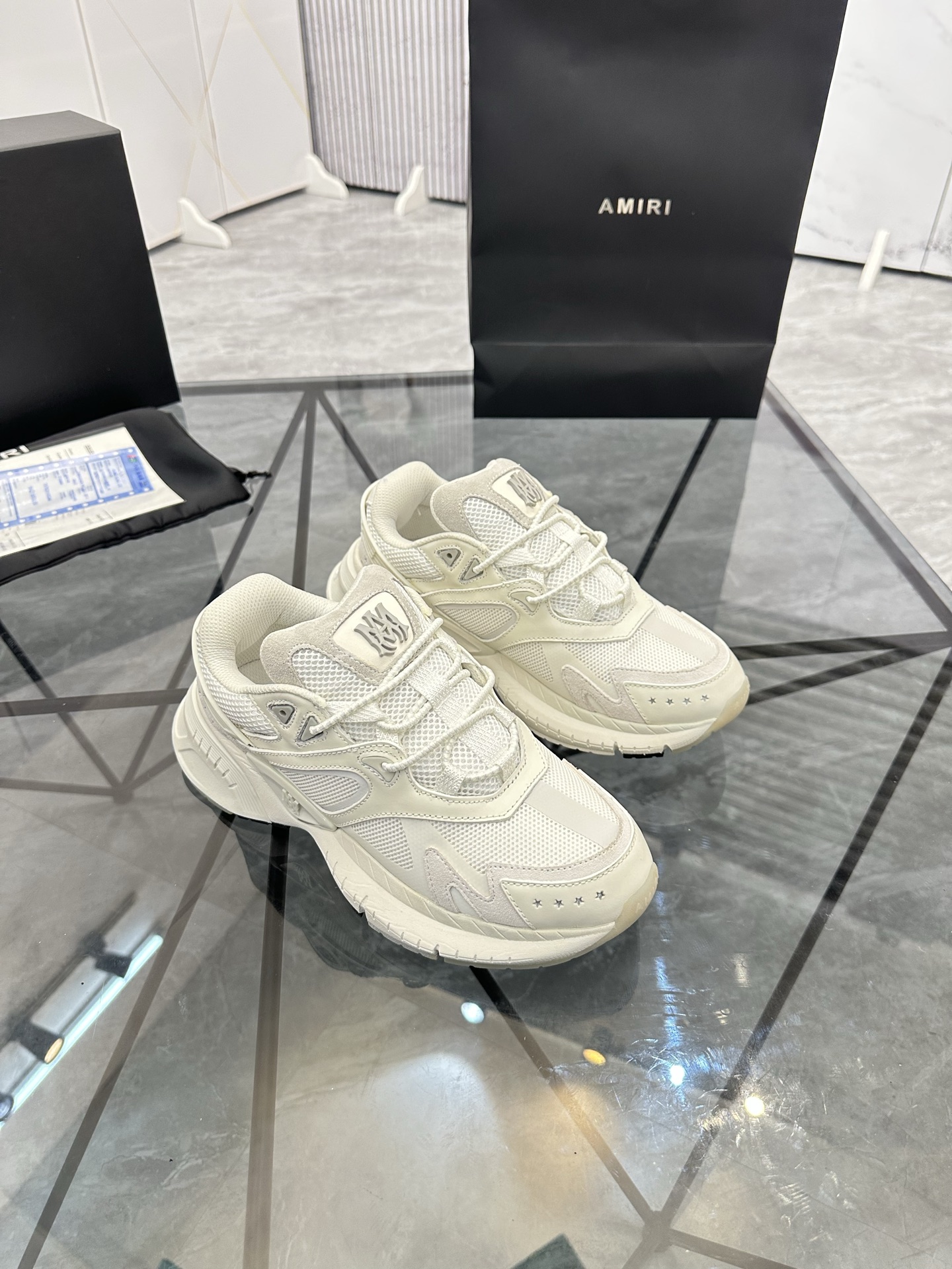 Precio de venta: P330 Guangzhou Top Quality [Marca: AMIRI* "Emile*"] Low-top Casual Shoes Talla: 39-