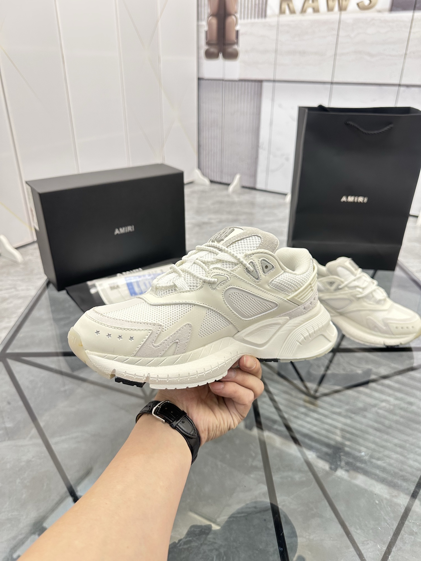 Precio de venta: P330 Guangzhou Top Quality [Marca: AMIRI* "Emile*"] Low-top Casual Shoes Talla: 39-