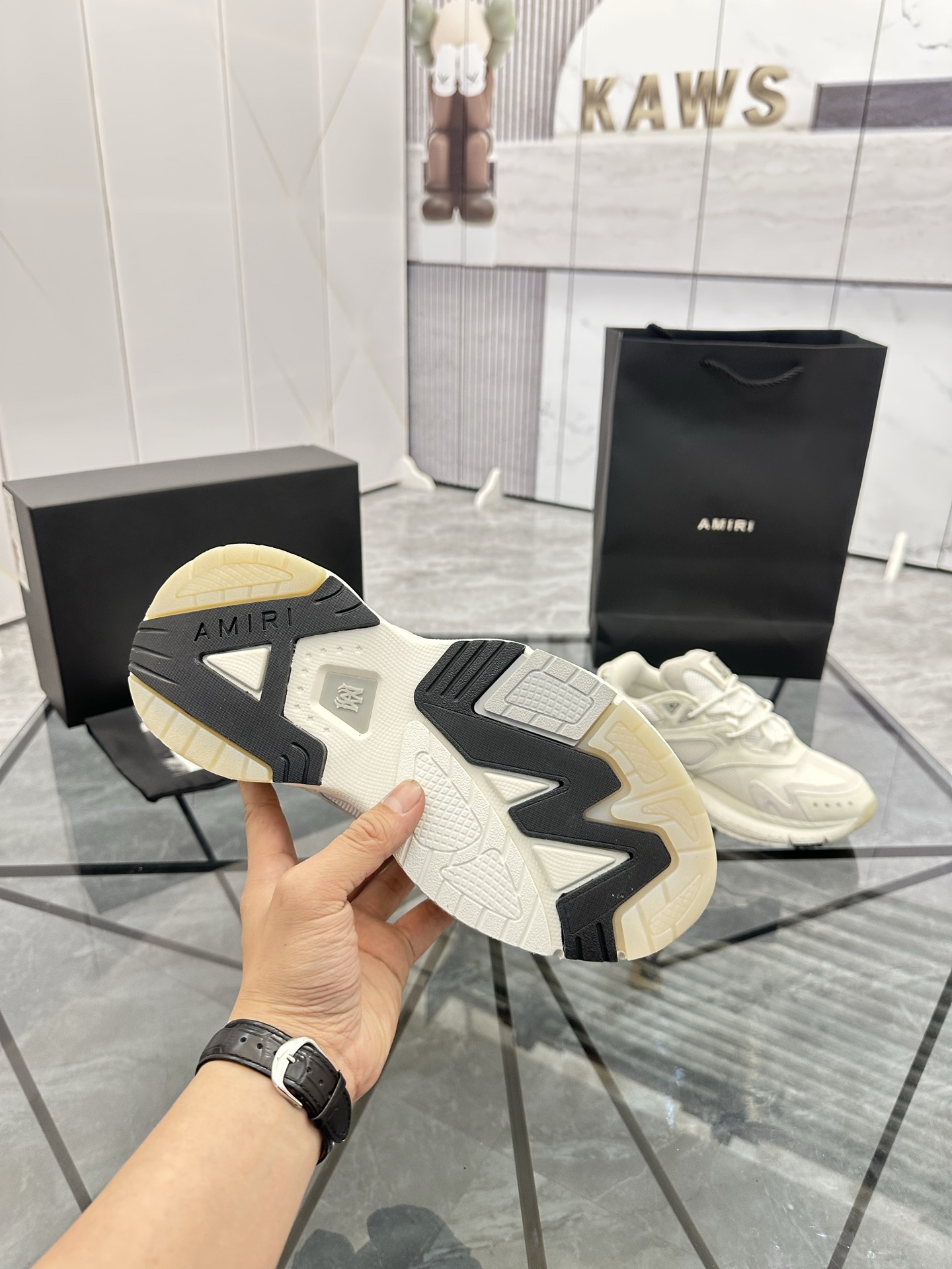 Precio de venta: P330 Guangzhou Top Quality [Marca: AMIRI* "Emile*"] Low-top Casual Shoes Talla: 39-