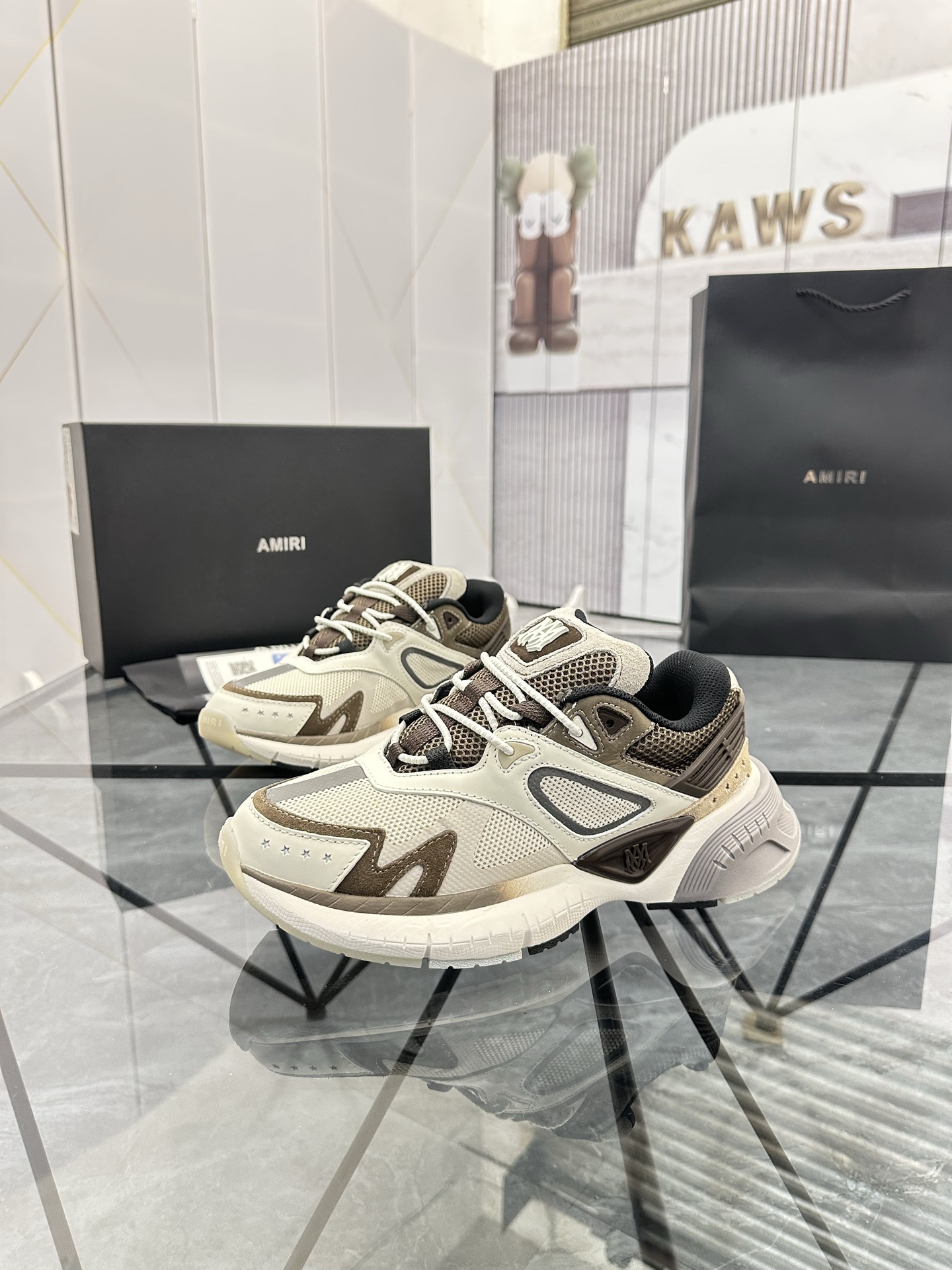 Precio de venta: P330 Guangzhou Top Quality [Marca: AMIRI* "Emile*"] Low-top Casual Shoes Talla: 39-