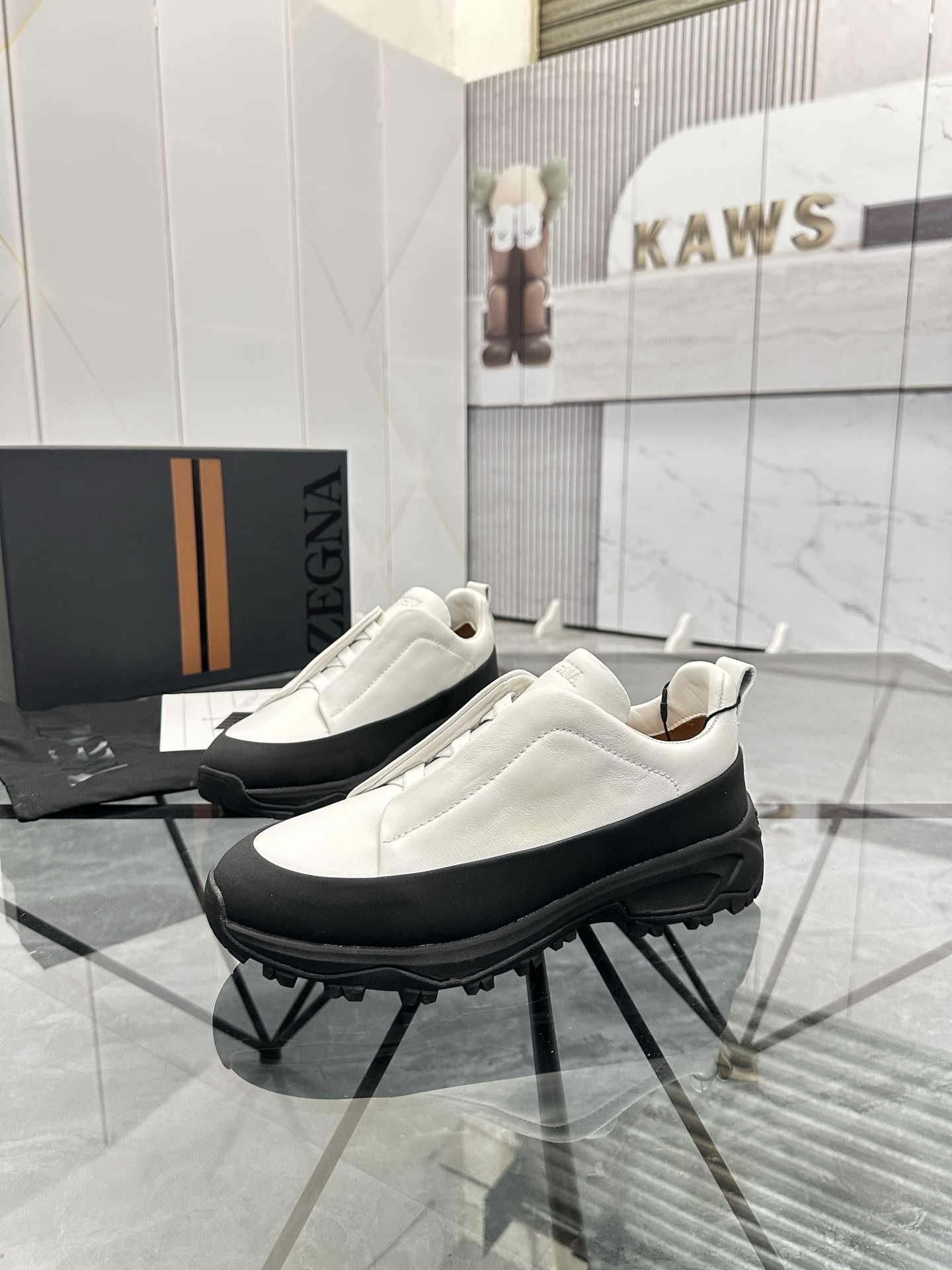 Zegna Low-Top Leather Sneakers - Premium Quality, Comfortable Fit 1 Zegna Low-Top Leather Sneakers - Premium Quality, Comfortable Fit