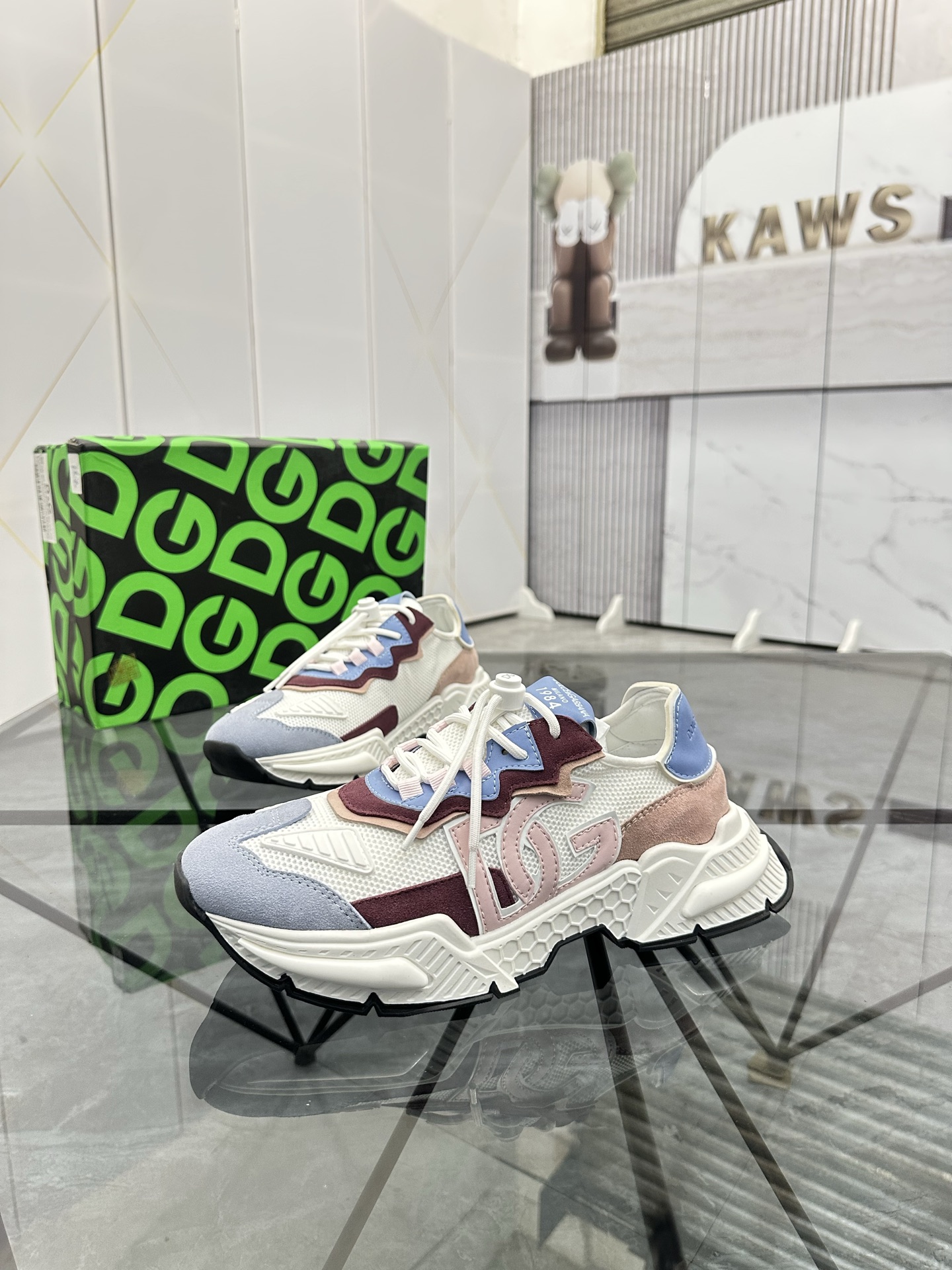 NO:279712,Price: Product trademark DG 