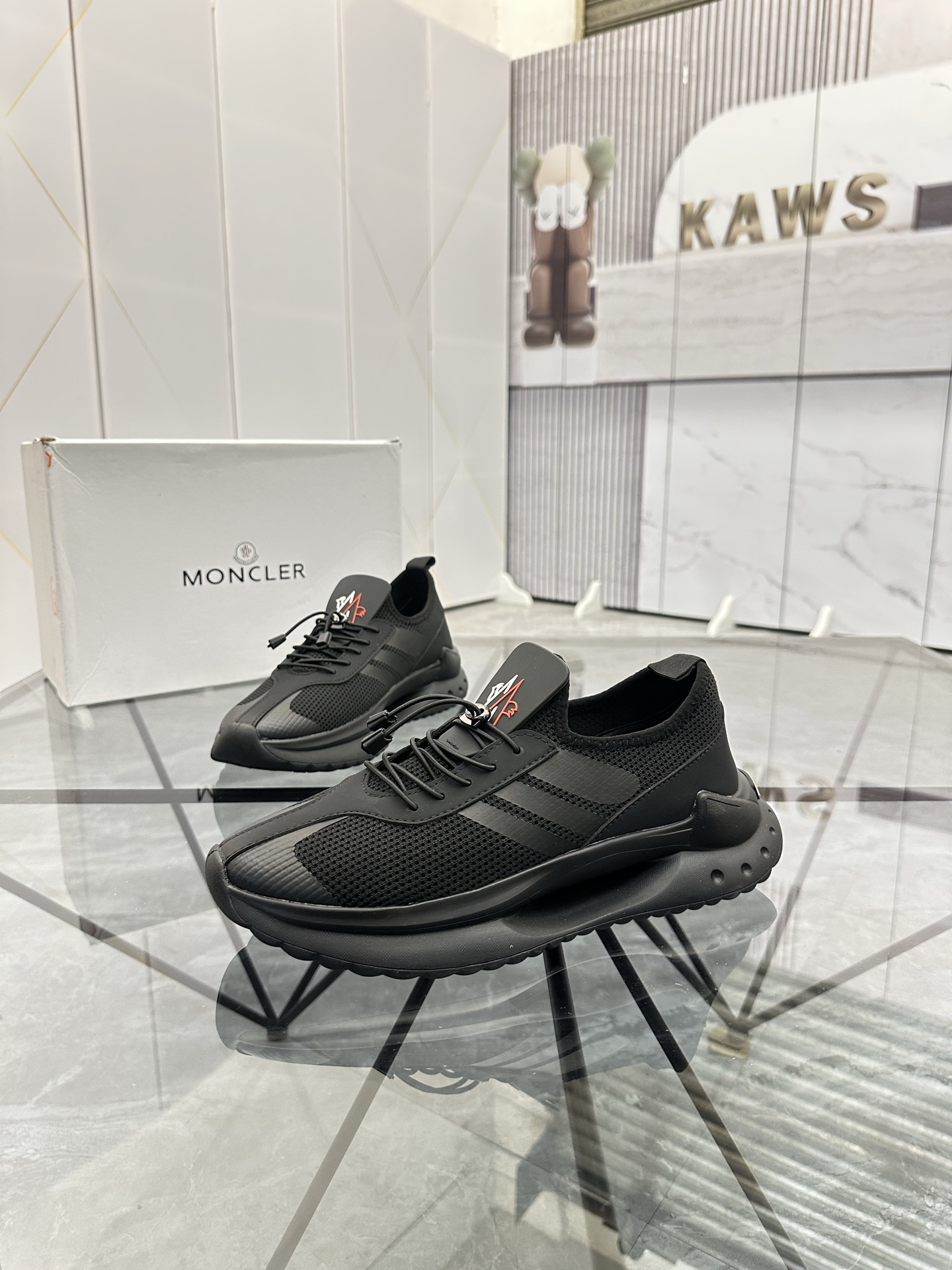 NO:279721,Price: Trademark Moncler 