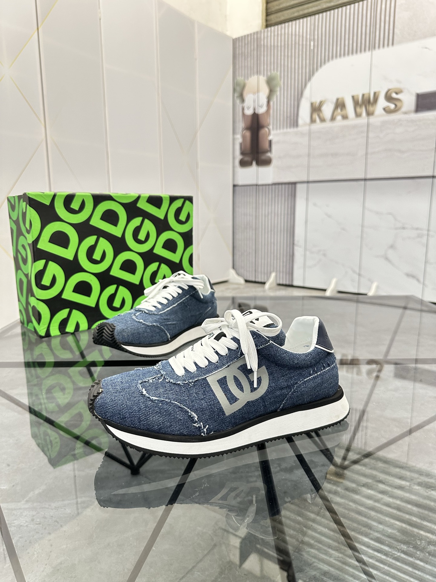 NO:283514,Sale price: Product trademark DG 