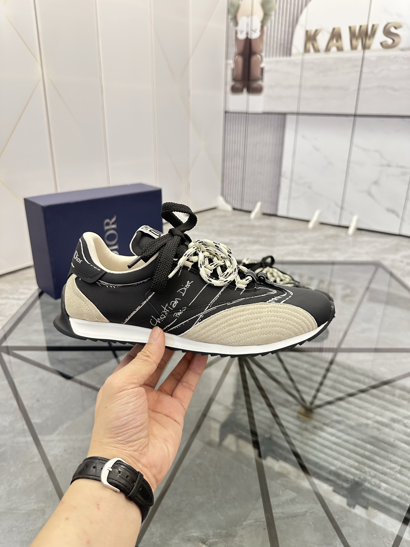 Precio de venta: P220 Marca: Dior* mocasines de caña bajaTalla: 38-44(se puede personalizar hasta 45