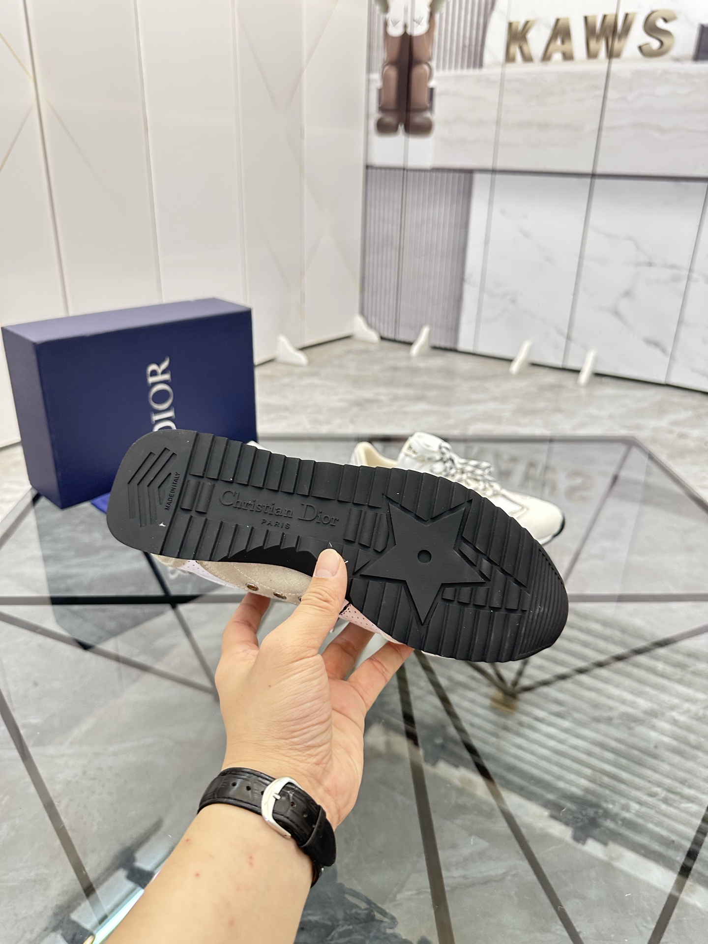Precio de venta: P220 Marca: Dior* mocasines de caña bajaTalla: 38-44(se puede personalizar hasta 45