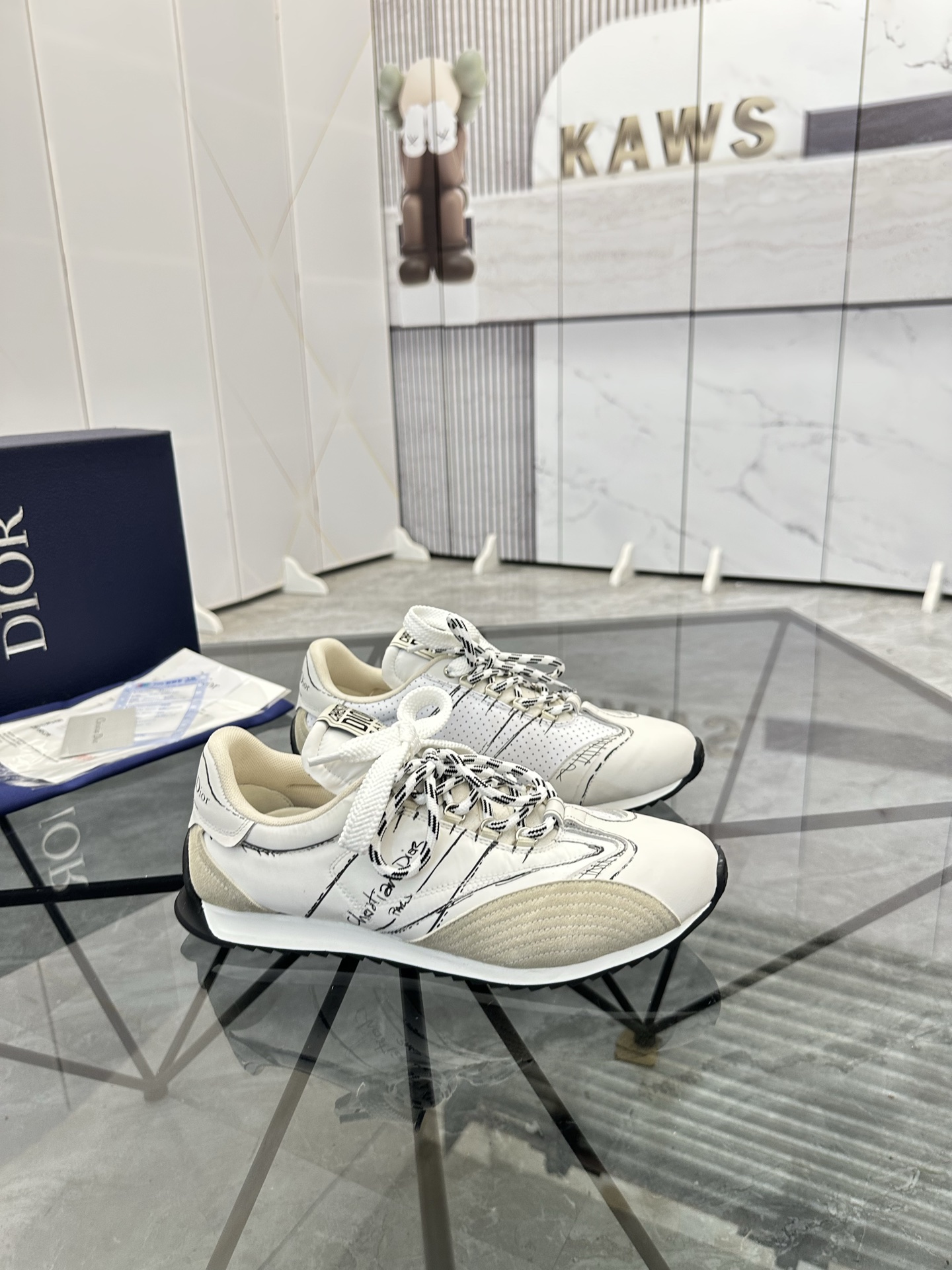 Precio de venta: P220 Marca: Dior* mocasines de caña bajaTalla: 38-44(se puede personalizar hasta 45