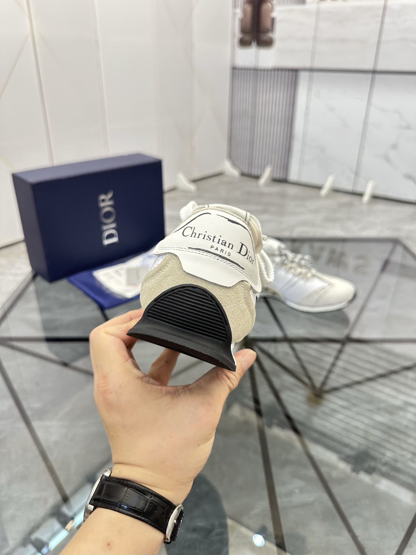 Precio de venta: P220 Marca: Dior* mocasines de caña bajaTalla: 38-44(se puede personalizar hasta 45