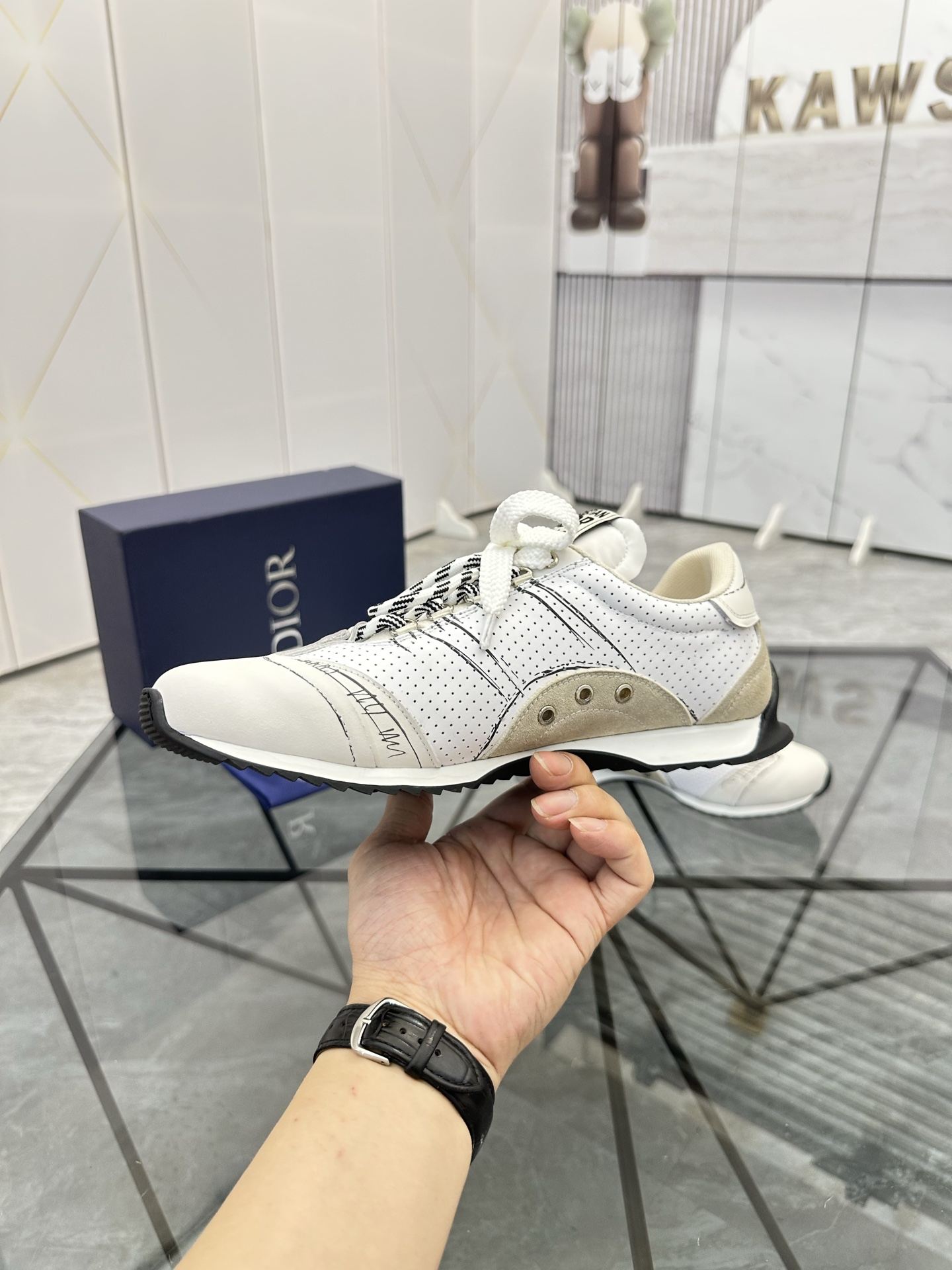 Precio de venta: P220 Marca: Dior* mocasines de caña bajaTalla: 38-44(se puede personalizar hasta 45