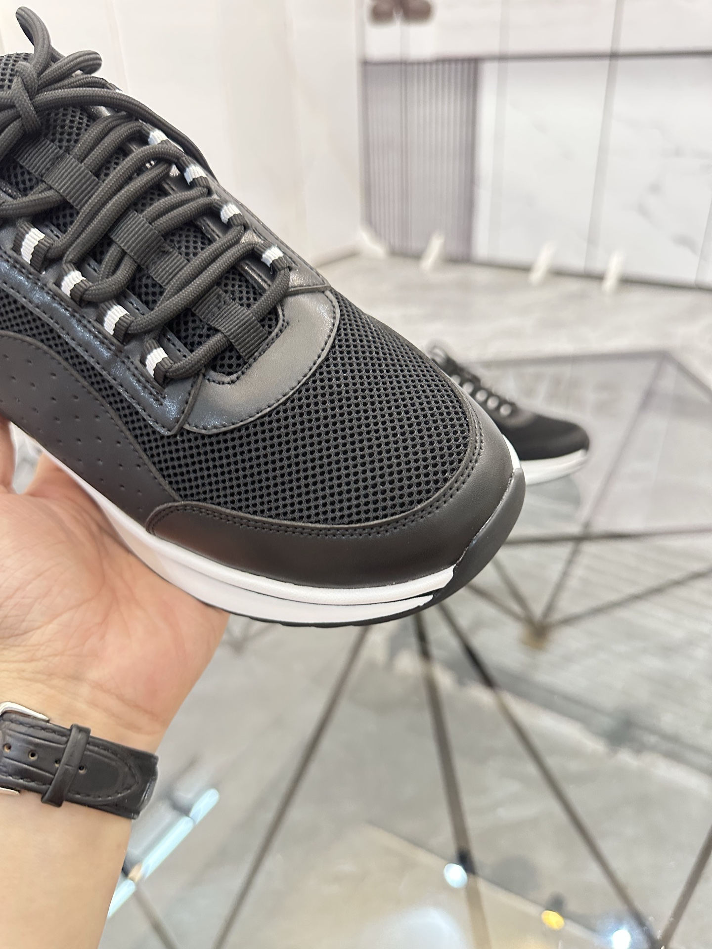 Precio de venta: P180 Marca: Boss* "BOSS*" lowtop casual shoes Talla: 39-45 (se puede personalizar h
